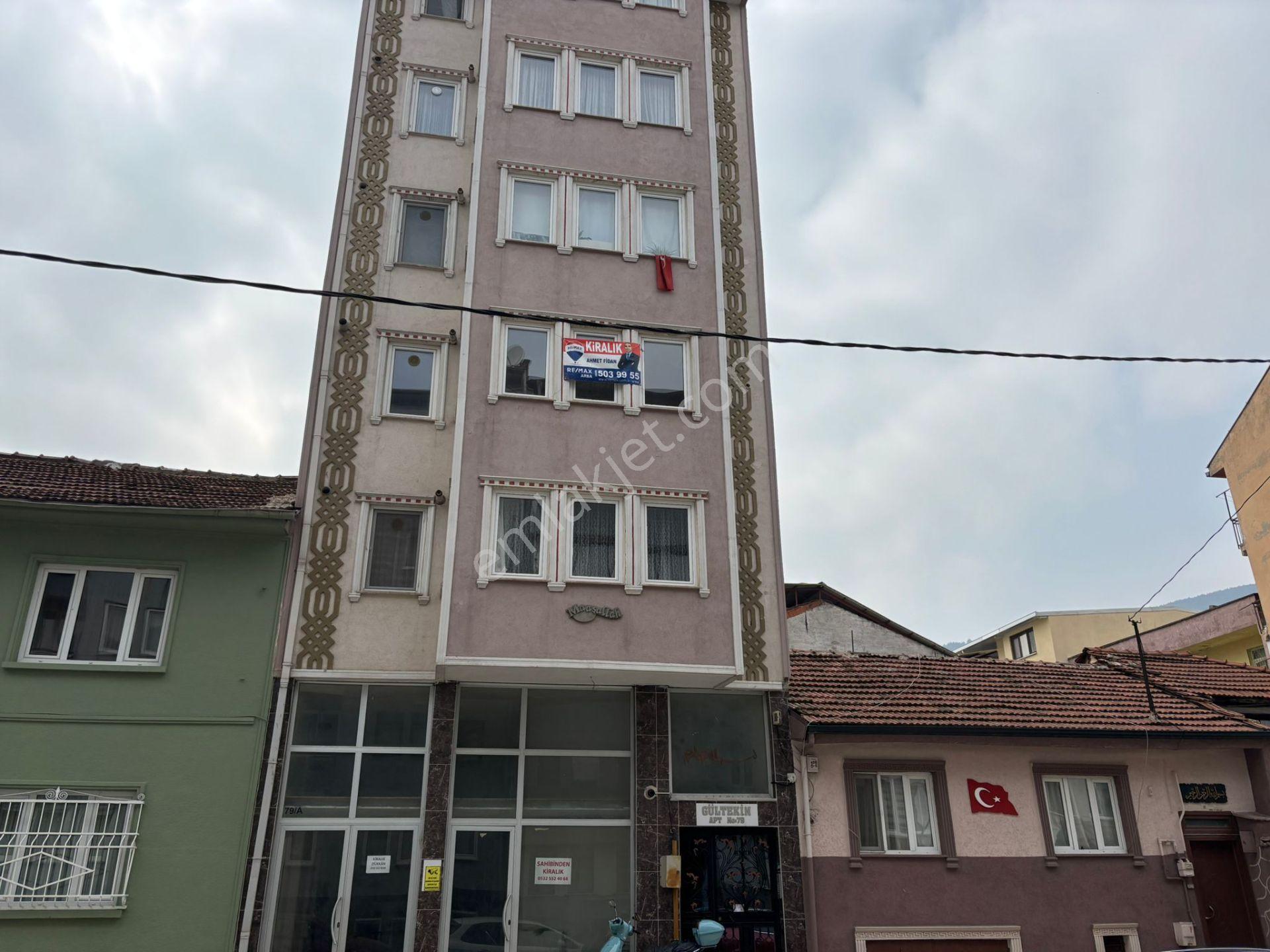 Remax Area'dan Ortapazar Caddesi Üstünde 2+1 Satılık Daire