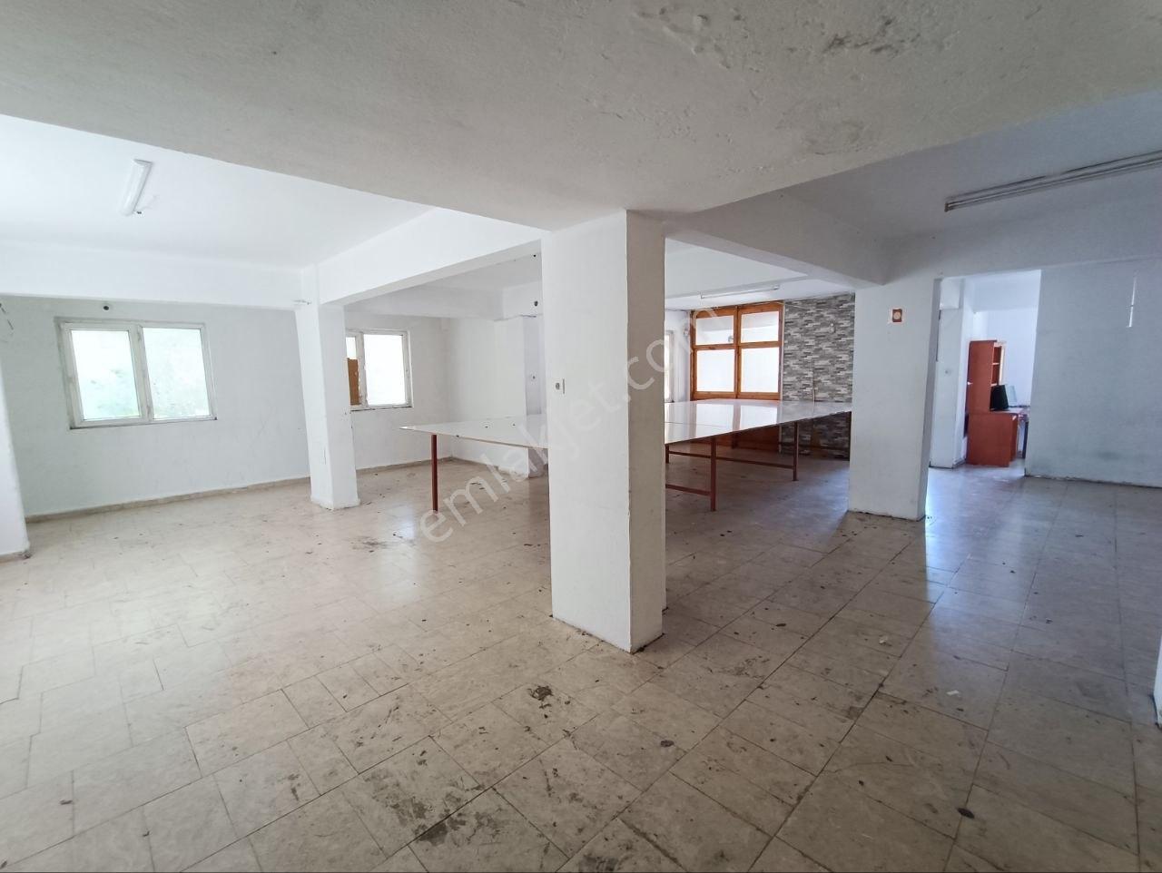 Lobby Fortisten Mehmet Akif Ersoy'da 240 M2 Kiralık İşyeri - Görsel 6