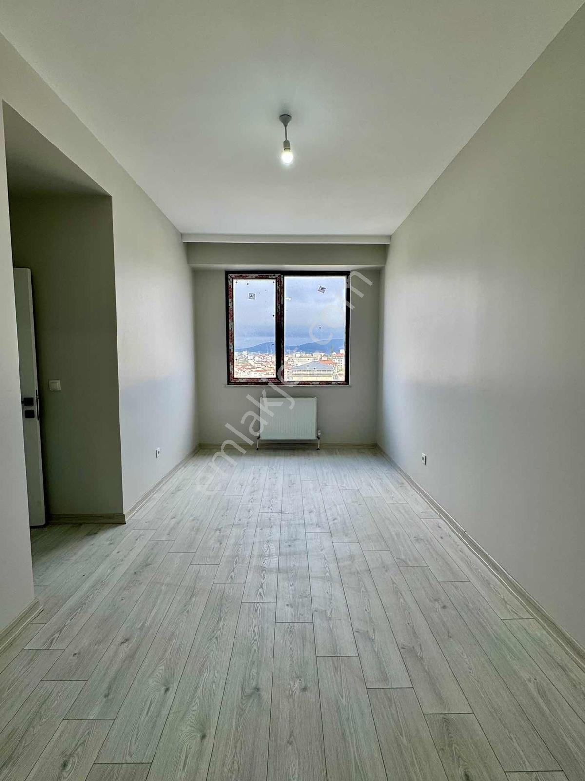 Sancaktepe Turan Towers Sitesi Satılık 130 M2 3+1 Daire - Görsel 4