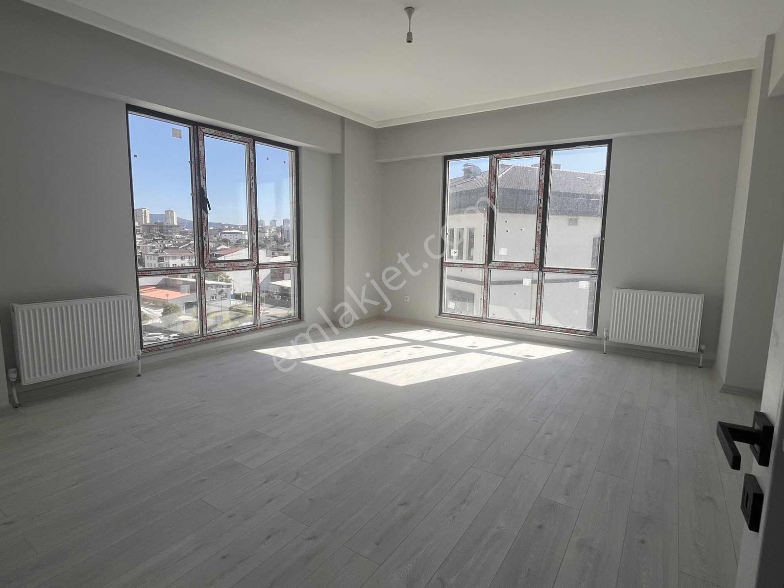 Sancaktepe Turan Towers Sitesi Satılık 130 M2 3+1 Daire - Görsel 23