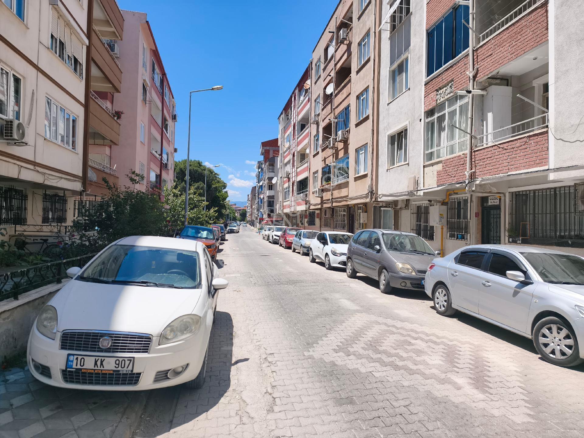 Edremit Camivasat Mahallesi Mehmet Akif Okulu, Askerlik Şubesi Yakını Satılık - Görsel 3