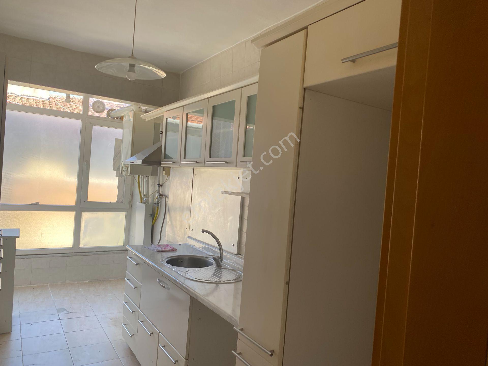 Destan-097 Kocamustafapaşa Kemancı Sitesinde 2 Oda 1 Salon 90m2 Bakımlı Orta 4.kat Bakımlı Daire - Görsel 6