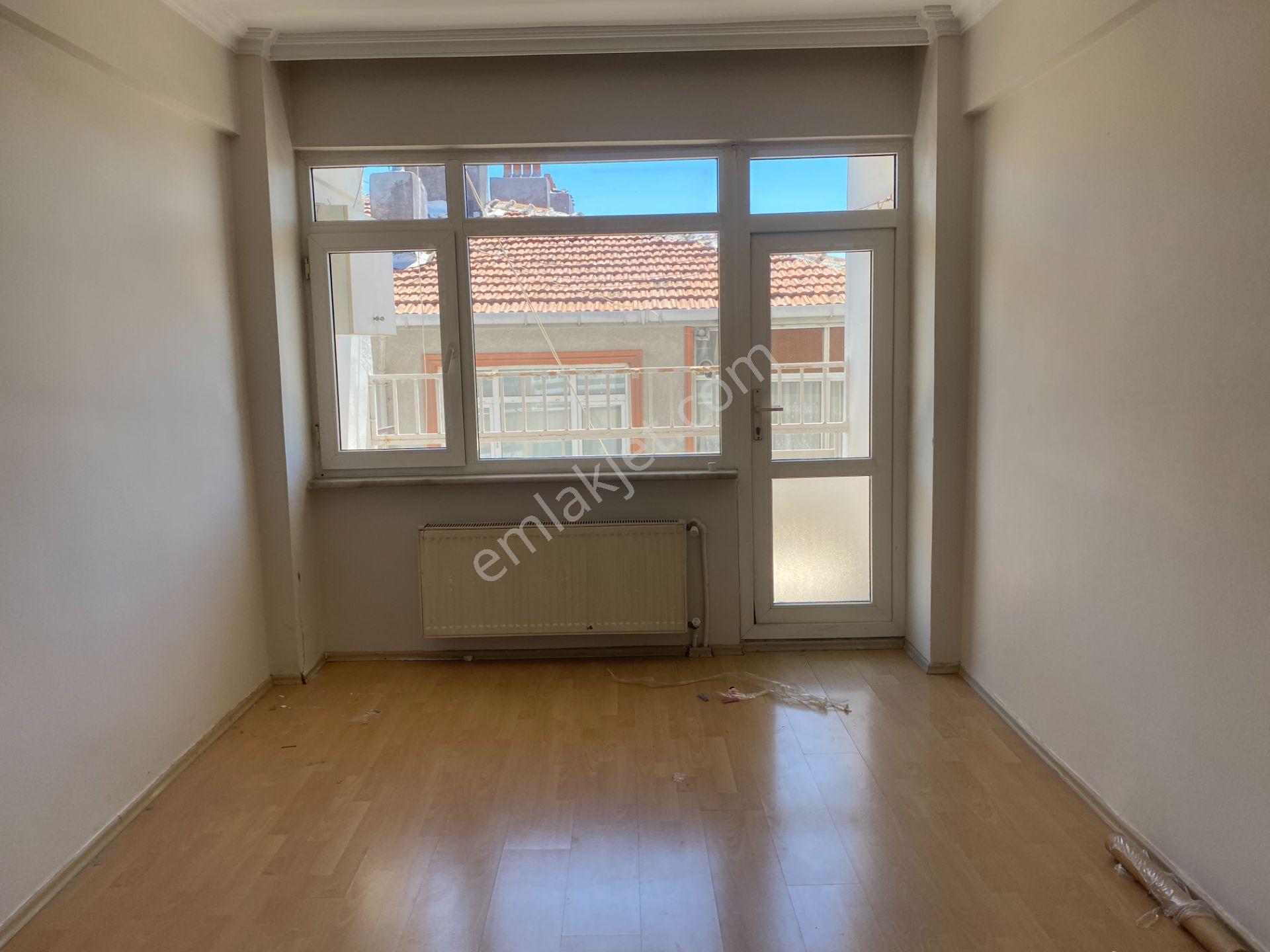 Destan-097 Kocamustafapaşa Kemancı Sitesinde 2 Oda 1 Salon 90m2 Bakımlı Orta 4.kat Bakımlı Daire - Görsel 16