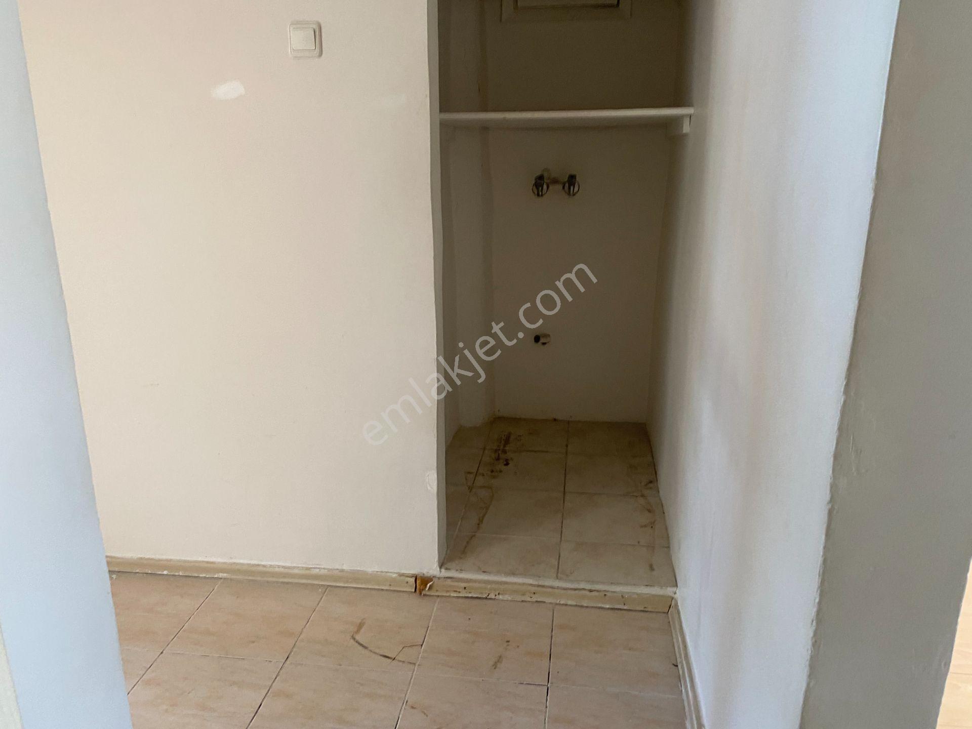 Destan-097 Kocamustafapaşa Kemancı Sitesinde 2 Oda 1 Salon 90m2 Bakımlı Orta 4.kat Bakımlı Daire - Görsel 13
