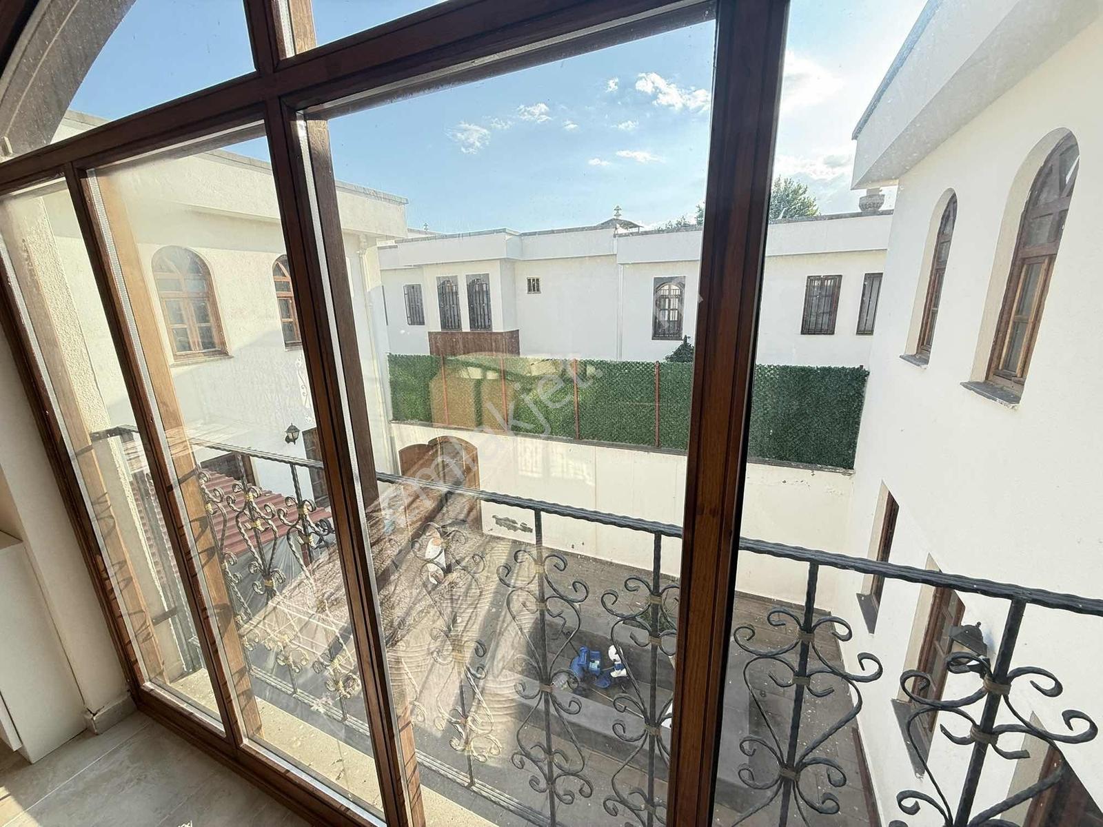 Kurşunlu Cami Yanı 6+2 Müstakil Villa! - Görsel 12