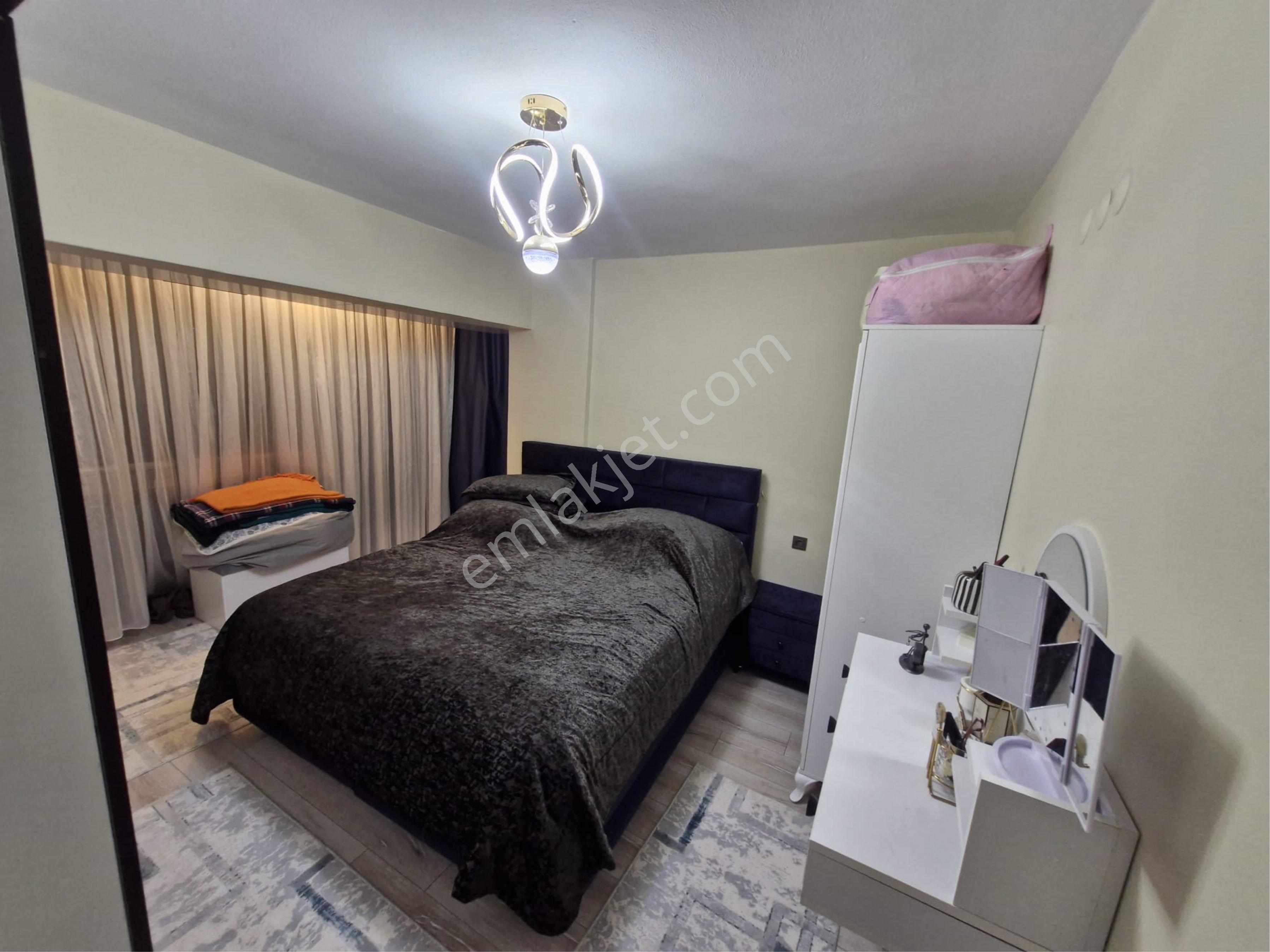 Kuşadası Marina Bölgesinde 3+1 İçi Sıfırlanmış Satılık Daire - Görsel 11