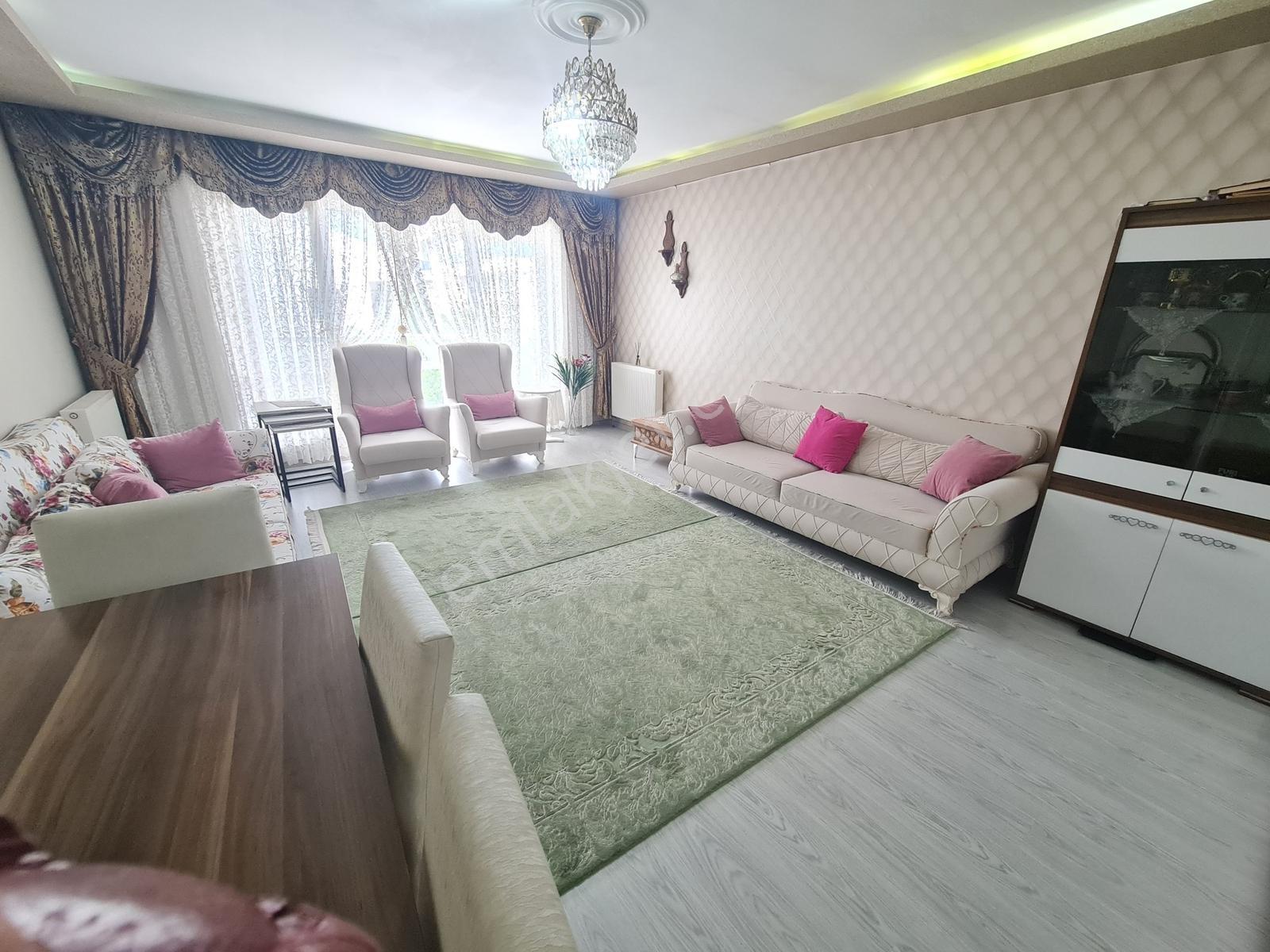 İstasyon Mh. Villa Parsellerinde Teraslı 4+1 Full+full Yapılı - Görsel 8
