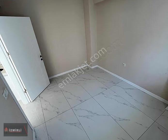 Emlak Ofisinden Çarşı Merkezde Satılık 2+1 62m2 Daire - Görsel 3