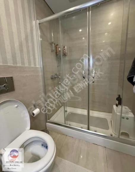 Ege Yakası Sitesi Kiralık Balkonlu Barbekülü 3+1 Daire 157 M² - Görsel 4