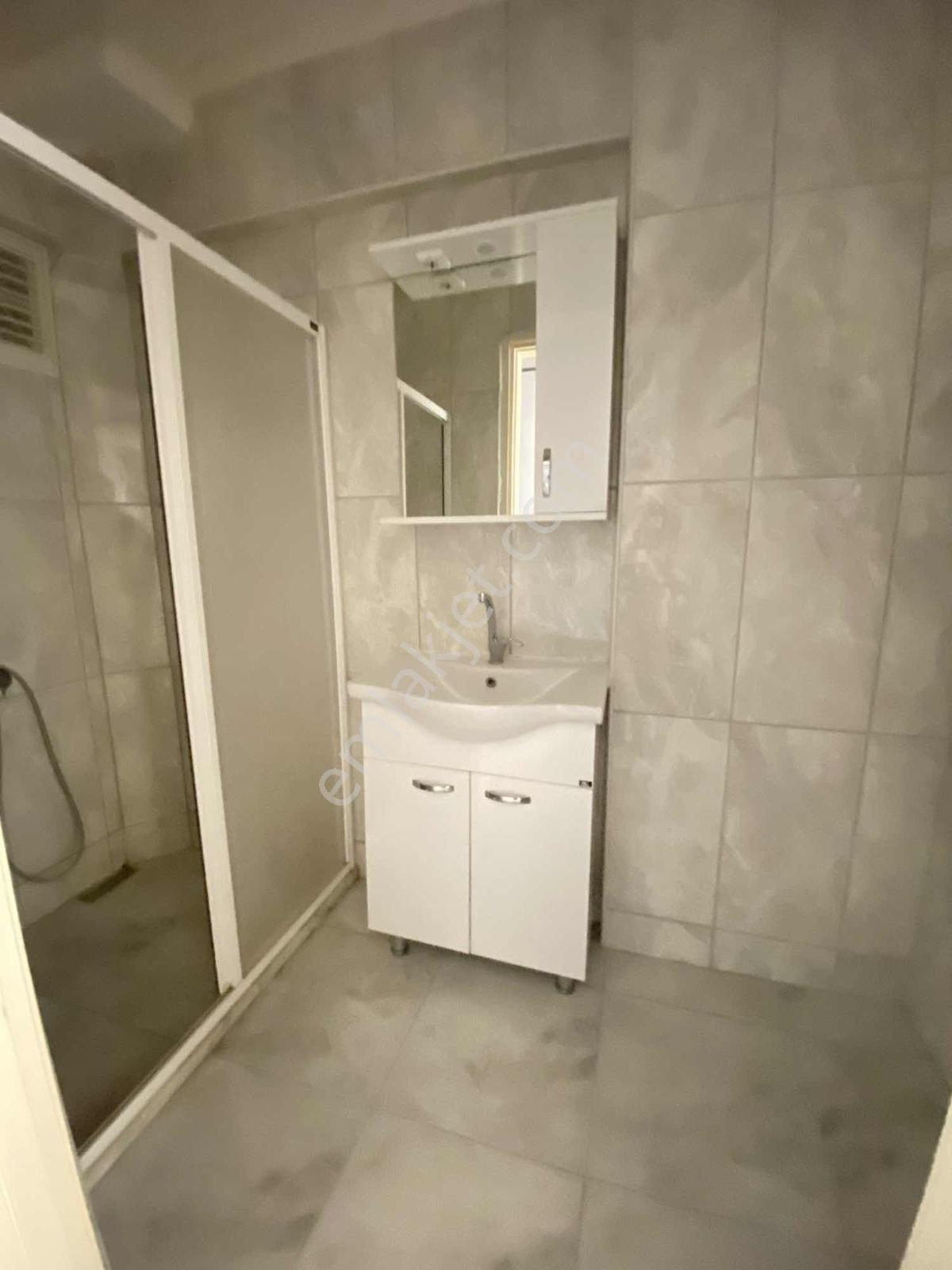 Altıparmakta Önü Açık Parka Cephe Kiralık 2 + 1 Daire - Görsel 14