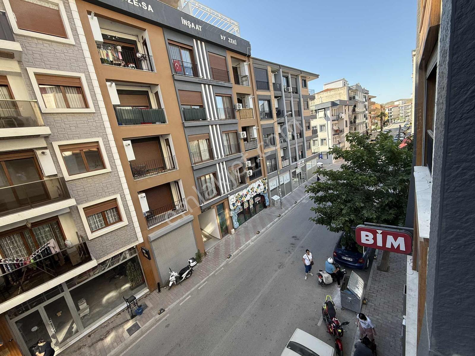 Seferihisar Camikebir'de Merkezi Konumda, 125m² Kiralık Daire - Görsel 8