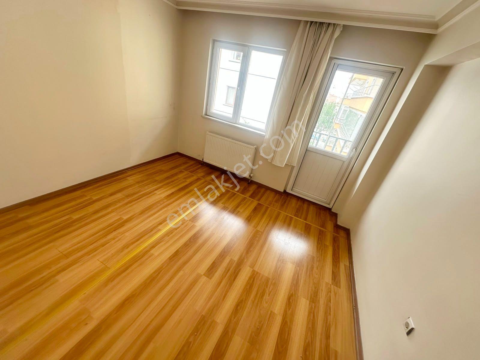 Yayla Mahallesinde Bağımsız Salon Asansörlü Kök Tapu Daire - Görsel 18