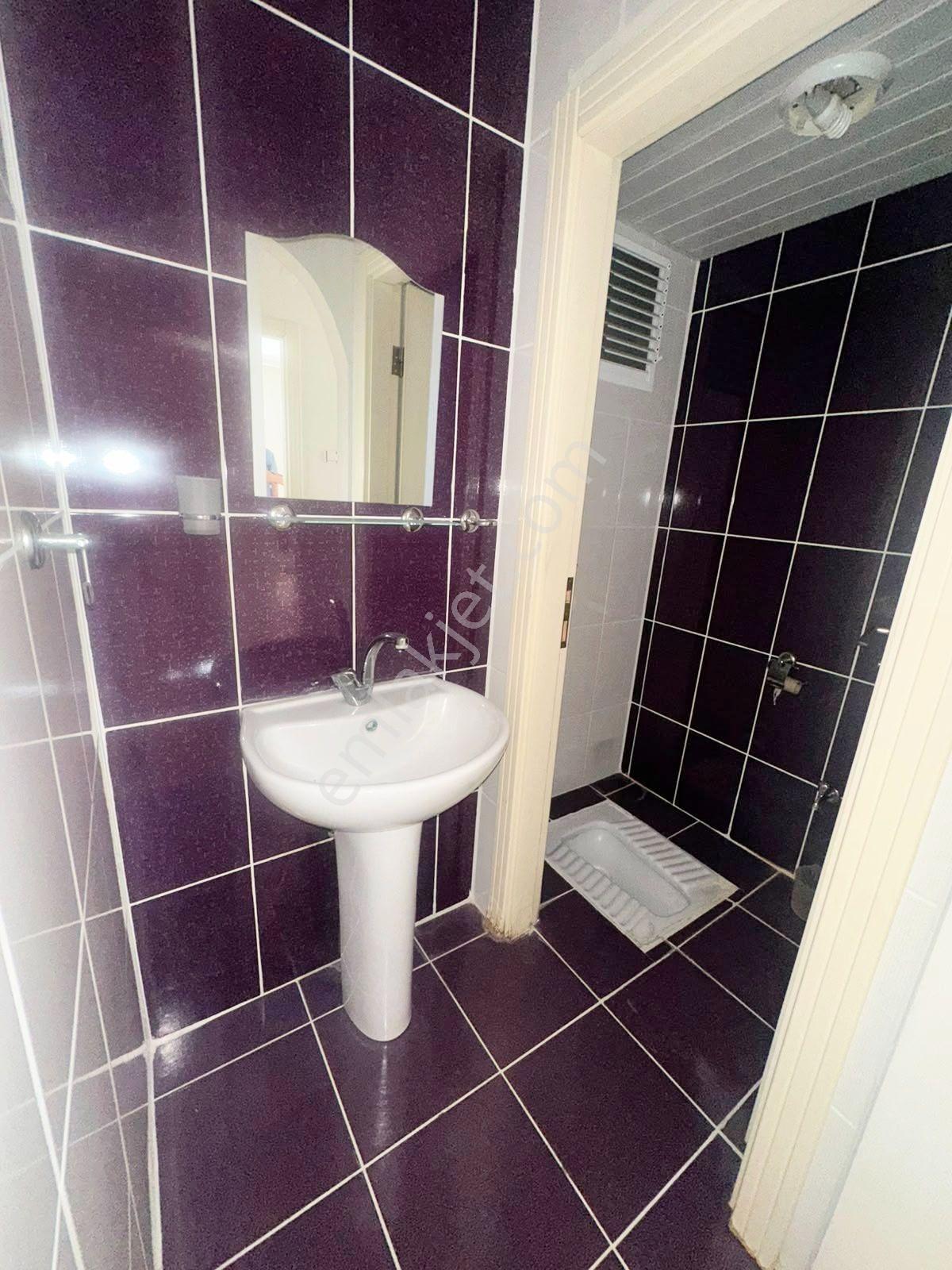 Yayla Mahallesinde Bağımsız Salon Asansörlü Kök Tapu Daire - Görsel 25