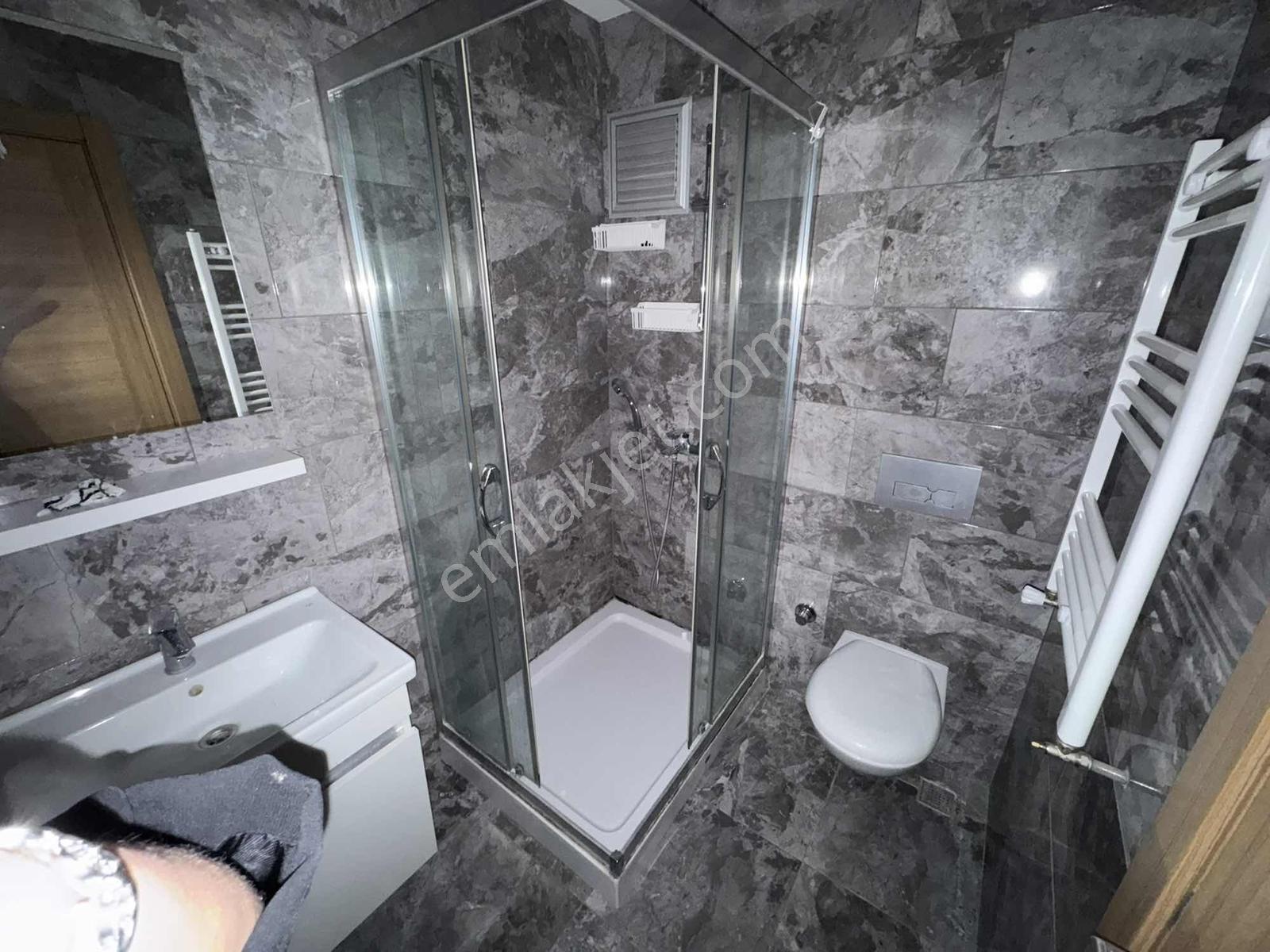 Havuzlu Güvenlikli Sitede Krediye Uygun Satılık Arakat 1+1 Daire - Görsel 12