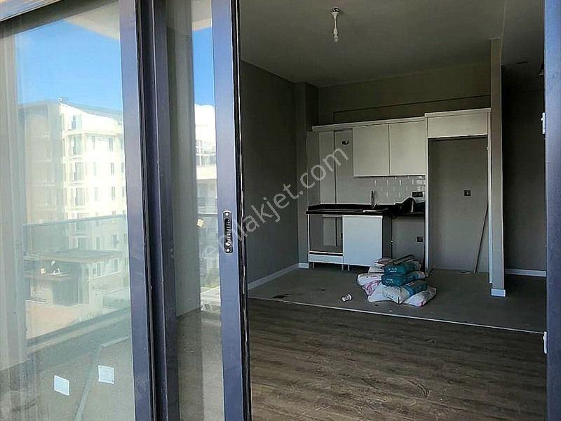 Altıntaşta 2 Bloklu Sitede (doruk Sitesi) Havuzlu 1+1 Daire - Görsel 5