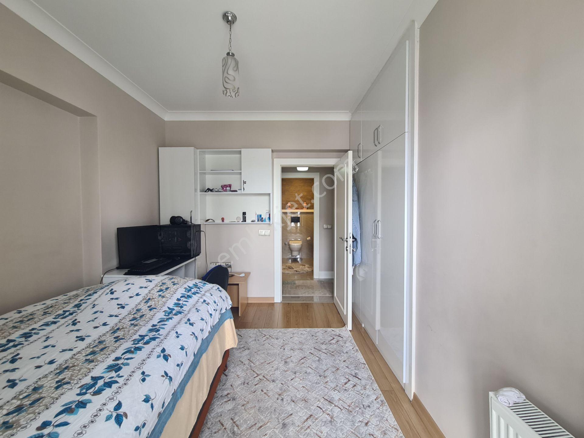 Yozgat Bulvarı Paraleli 2-bloklu Sitede Teras Balkonlu 190m² 4+1 - Görsel 21