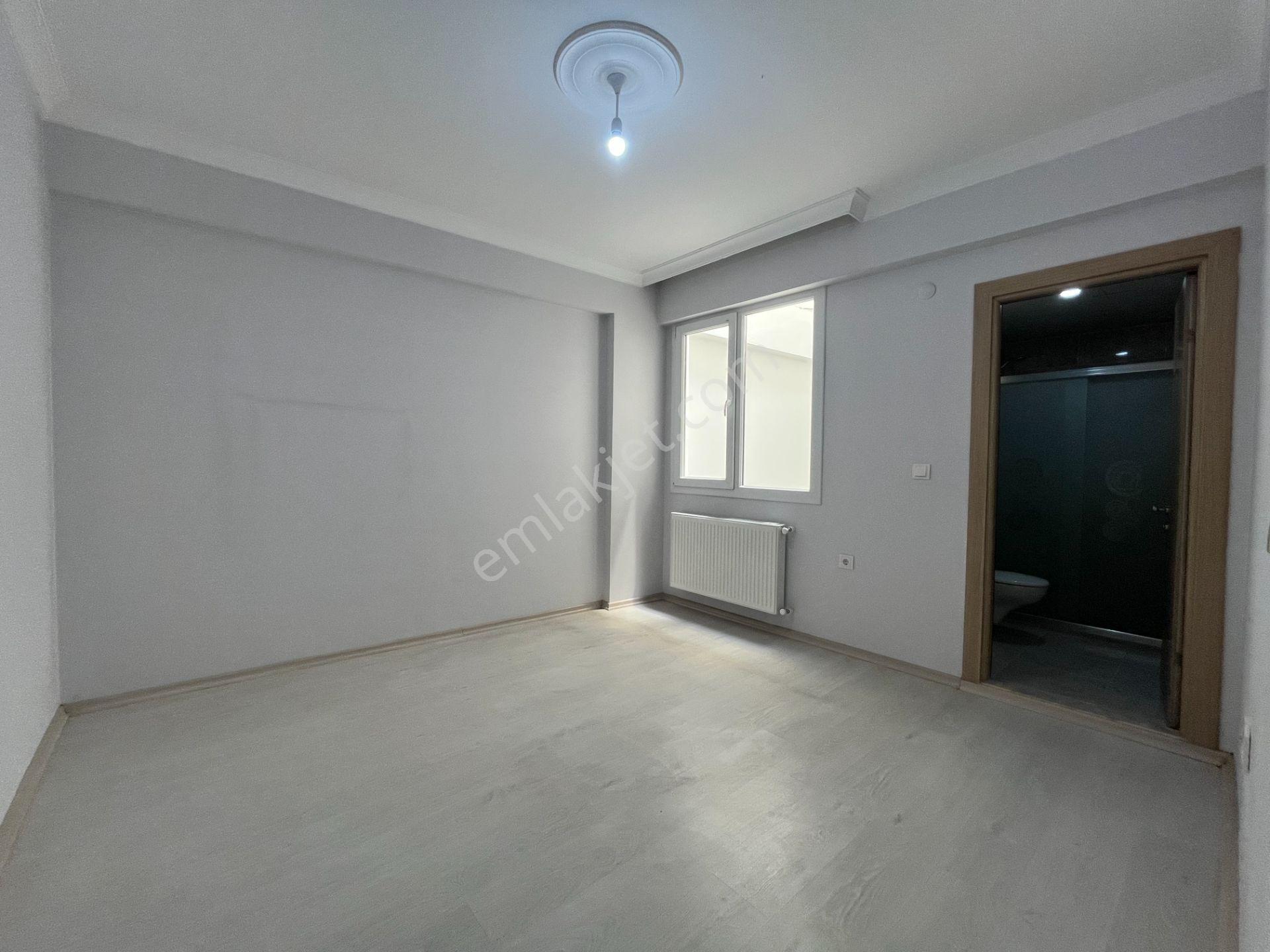 Gümüşpala Merkez'de Doğalgazlı Ve E. Banyolu 2+1 Kiralık Daire - Görsel 21
