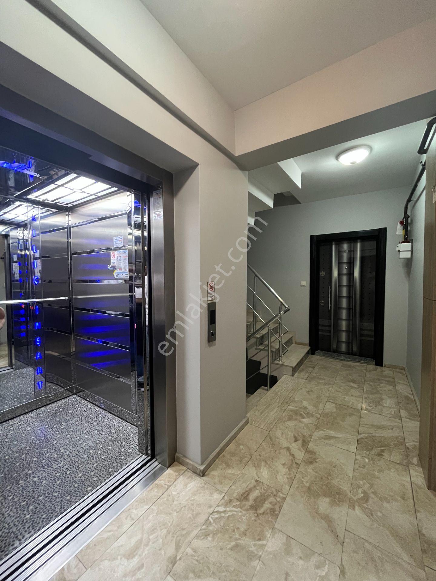 Gümüşpala Merkez'de Doğalgazlı Ve E. Banyolu 2+1 Kiralık Daire - Görsel 25