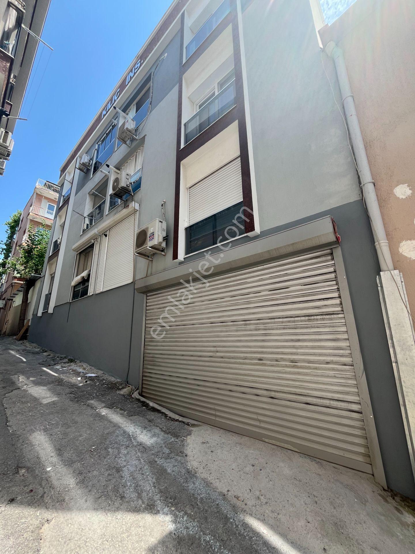 Gümüşpala Merkez'de Doğalgazlı Ve E. Banyolu 2+1 Kiralık Daire