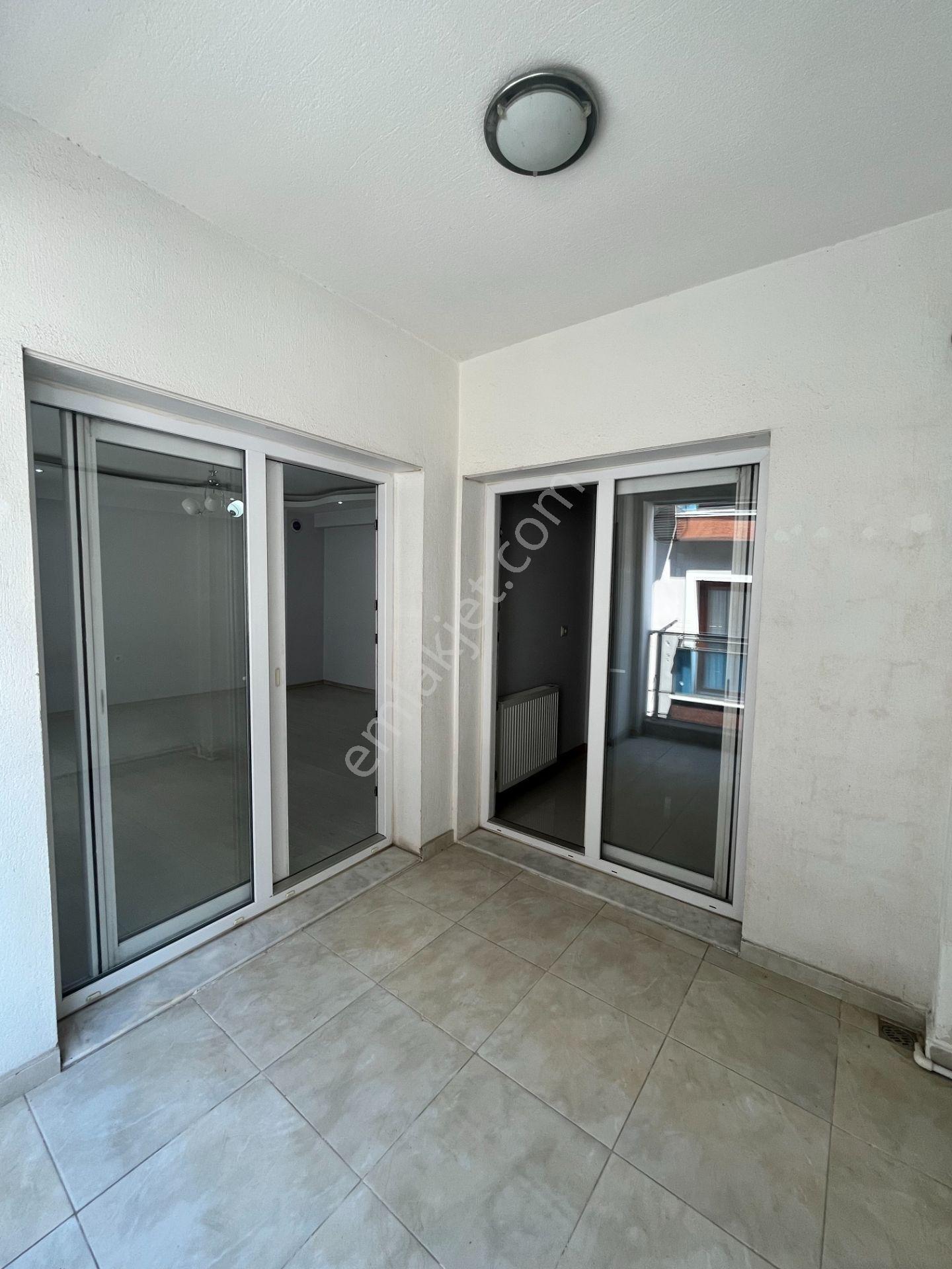 Gümüşpala Merkez'de Doğalgazlı Ve E. Banyolu 2+1 Kiralık Daire - Görsel 8