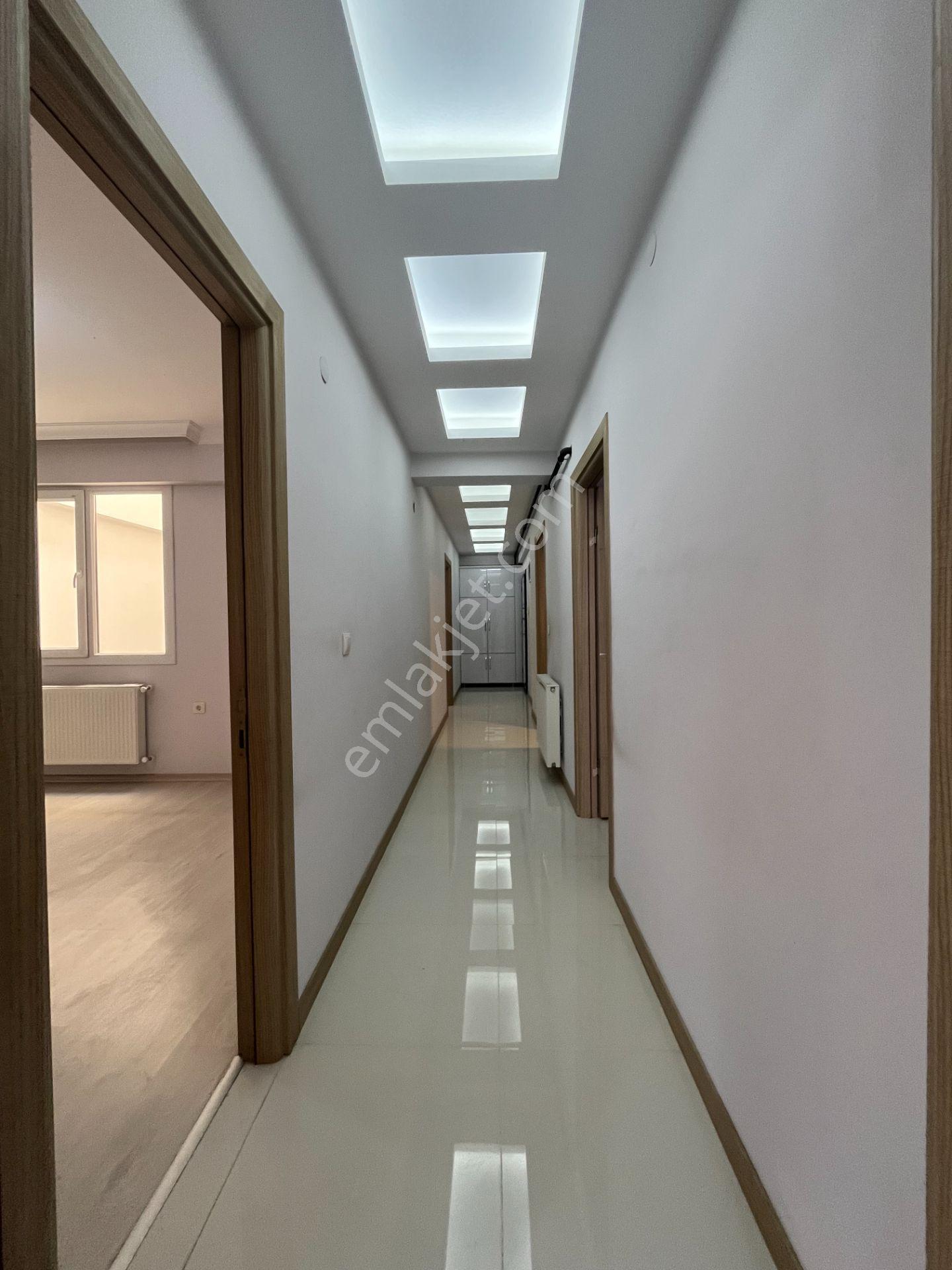 Gümüşpala Merkez'de Doğalgazlı Ve E. Banyolu 2+1 Kiralık Daire - Görsel 11