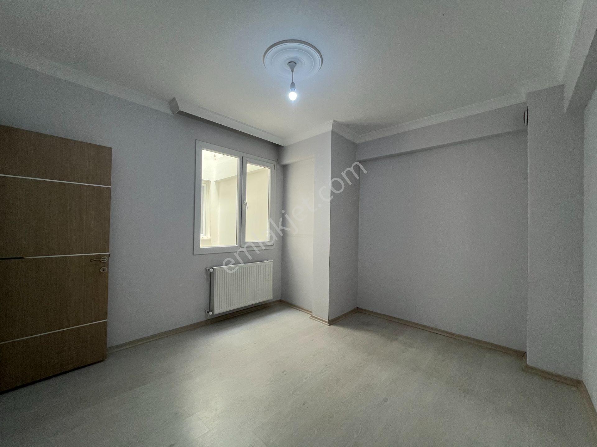 Gümüşpala Merkez'de Doğalgazlı Ve E. Banyolu 2+1 Kiralık Daire - Görsel 16