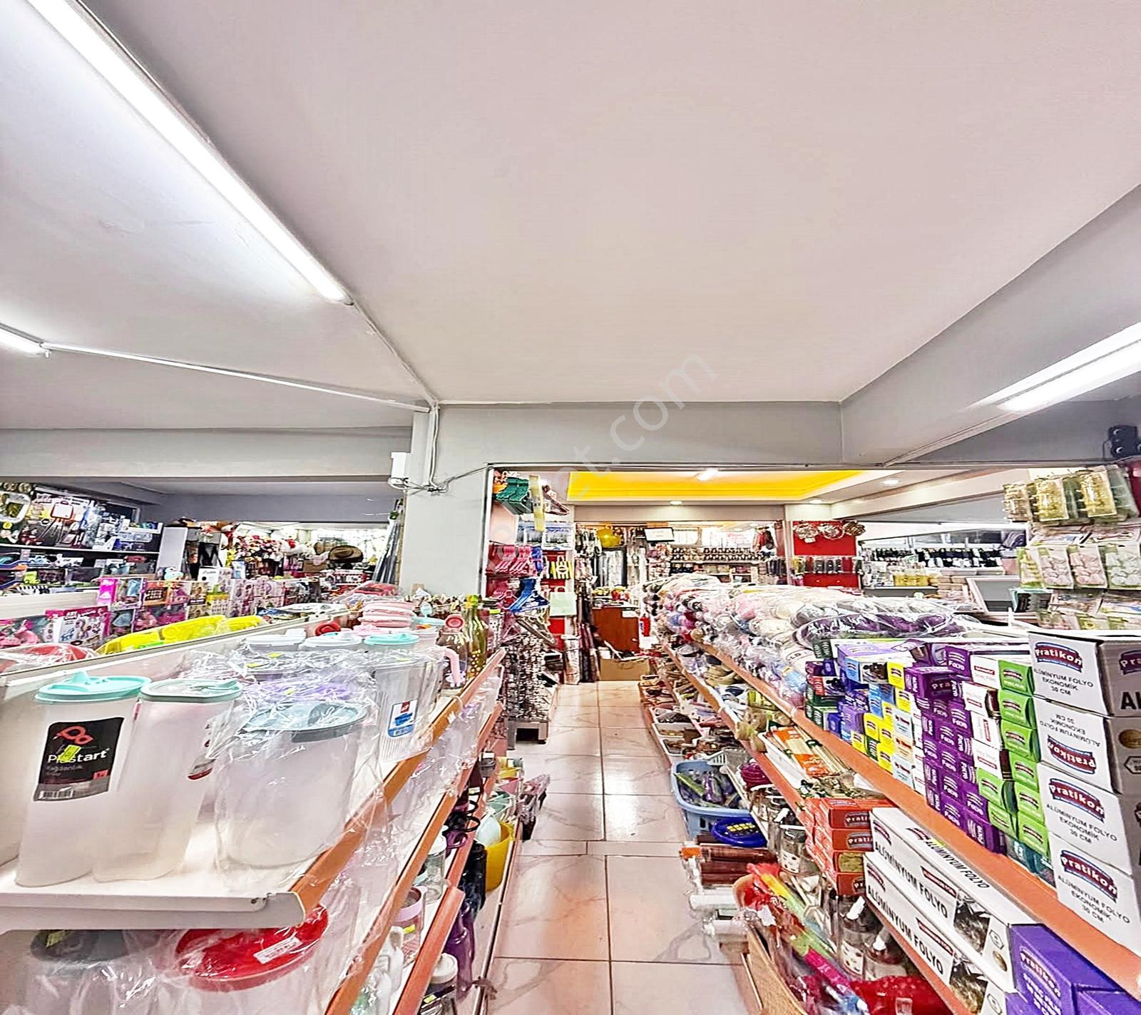 Esenyurt Cumhuriyet Caddesi 170m2 Eşyasız Dükkan 5.500.000tl - Görsel 17