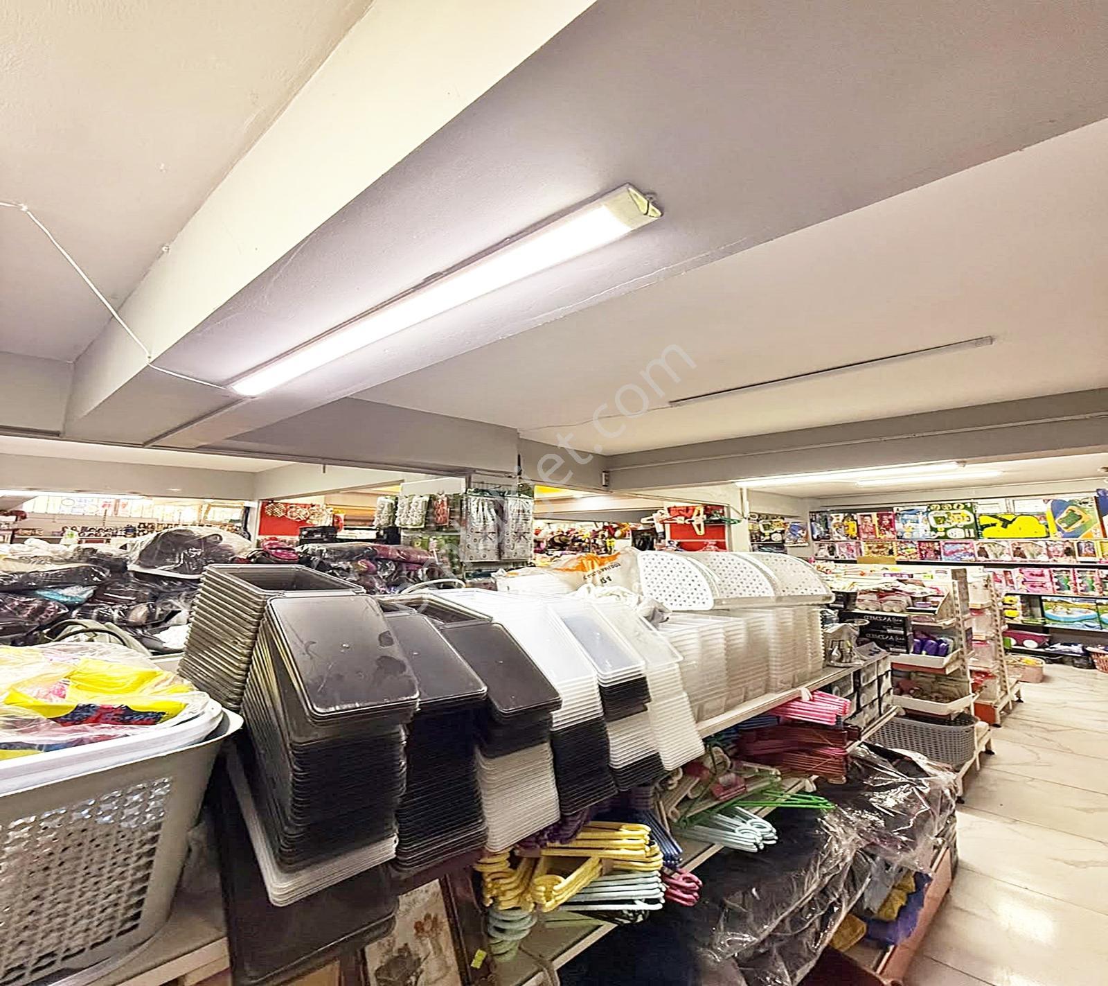 Esenyurt Cumhuriyet Caddesi 170m2 Eşyasız Dükkan 5.500.000tl - Görsel 5