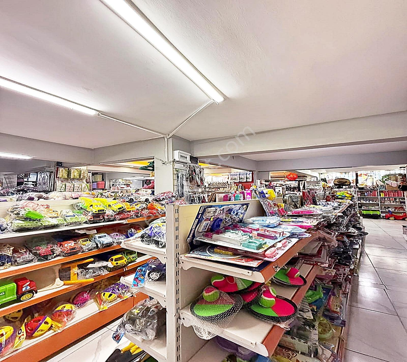 Esenyurt Cumhuriyet Caddesi 170m2 Eşyasız Dükkan 5.500.000tl - Görsel 18