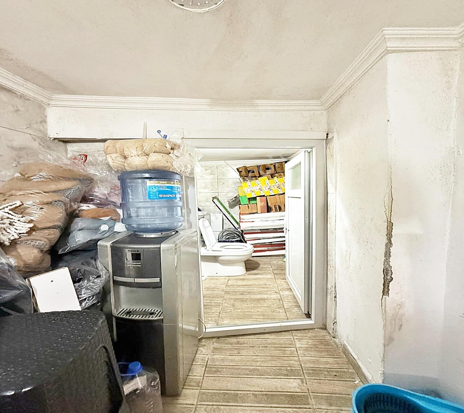 Esenyurt Cumhuriyet Caddesi 170m2 Eşyasız Dükkan 5.500.000tl - Görsel 8