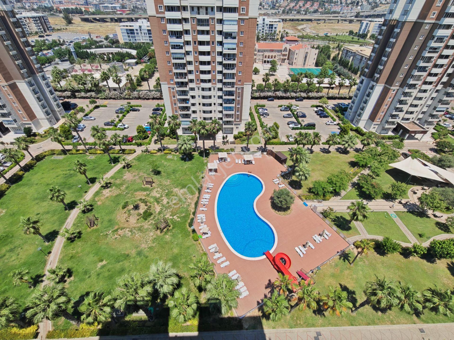 Mavışehır Soyak B Sıtesı Havuz&peyzaj Manzaralı 3+1 Genış Daıre