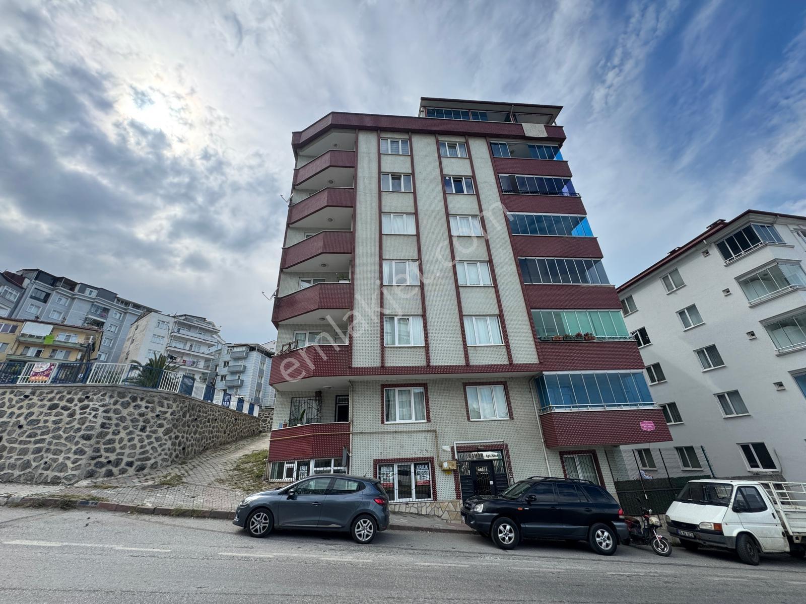 Belediye Evlerinde Merkezi Konumda Kiralık 3+1 Daire