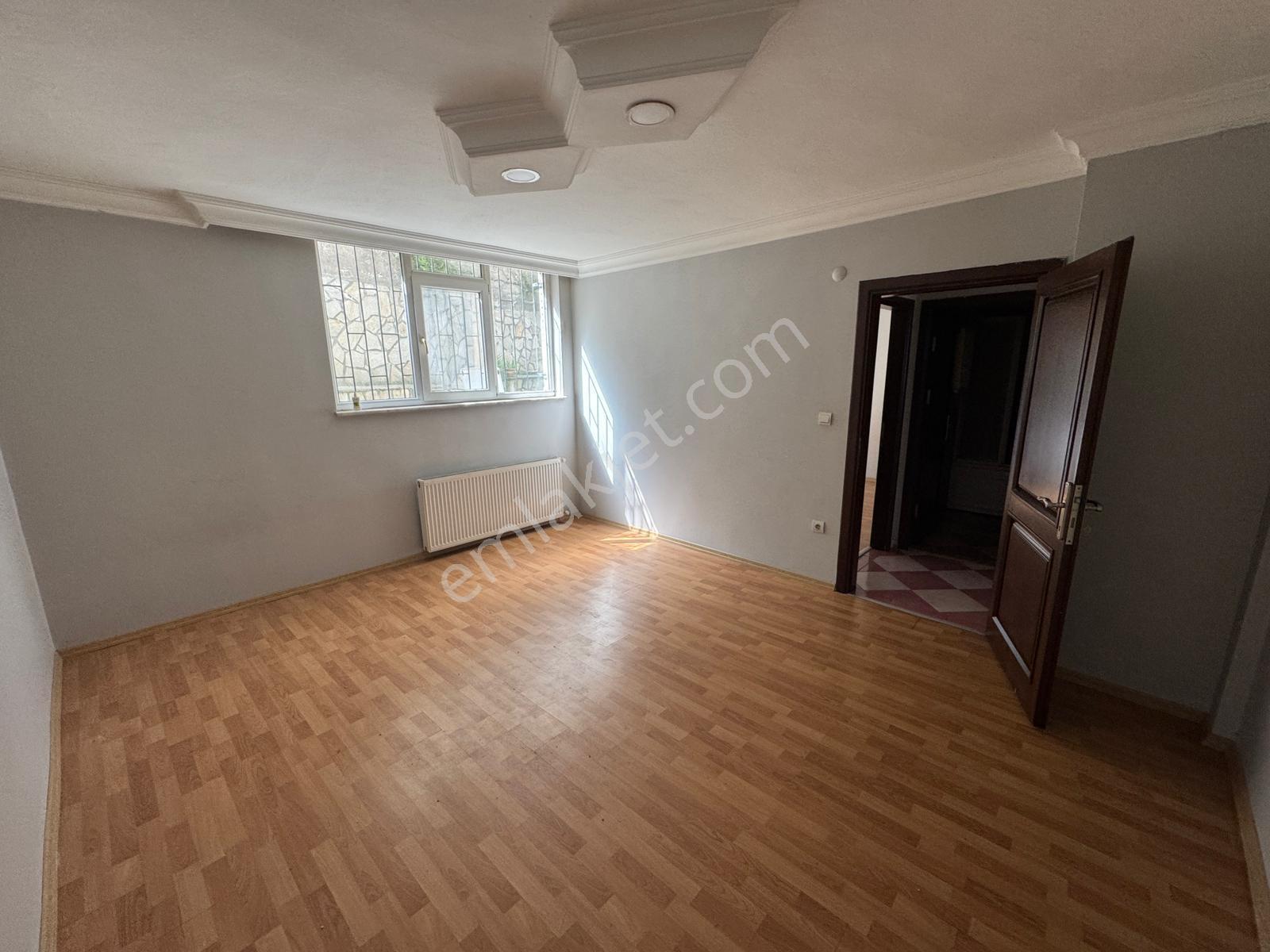 Belediye Evlerinde Merkezi Konumda Kiralık 3+1 Daire - Görsel 14
