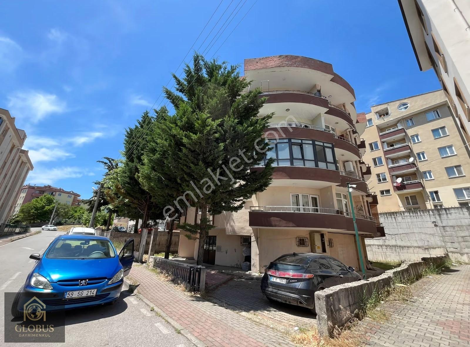 Abonelikleri Açık Trio Yakını 1+1 Tasarımlı Kiralık Daire