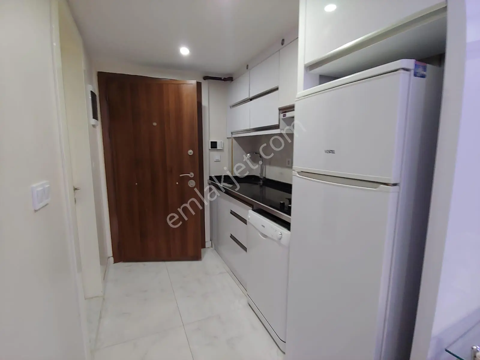 Ender Uysal Gayrimenkulden Kuşpınar Mahallesin De 2+1 Arakat Lüx Apart..