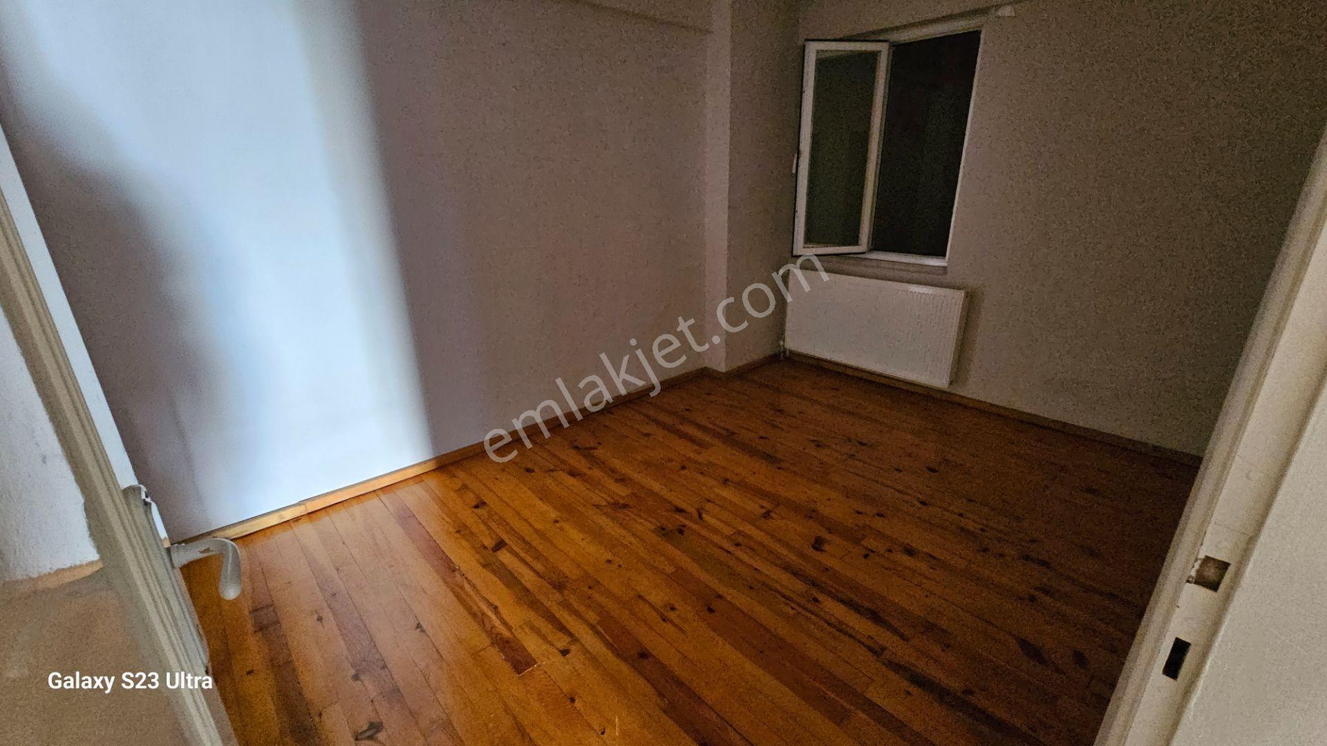 Göçmen Gayrimenkul'den Çarşı Merkezde 3+1 Kiralık Daire - Görsel 15
