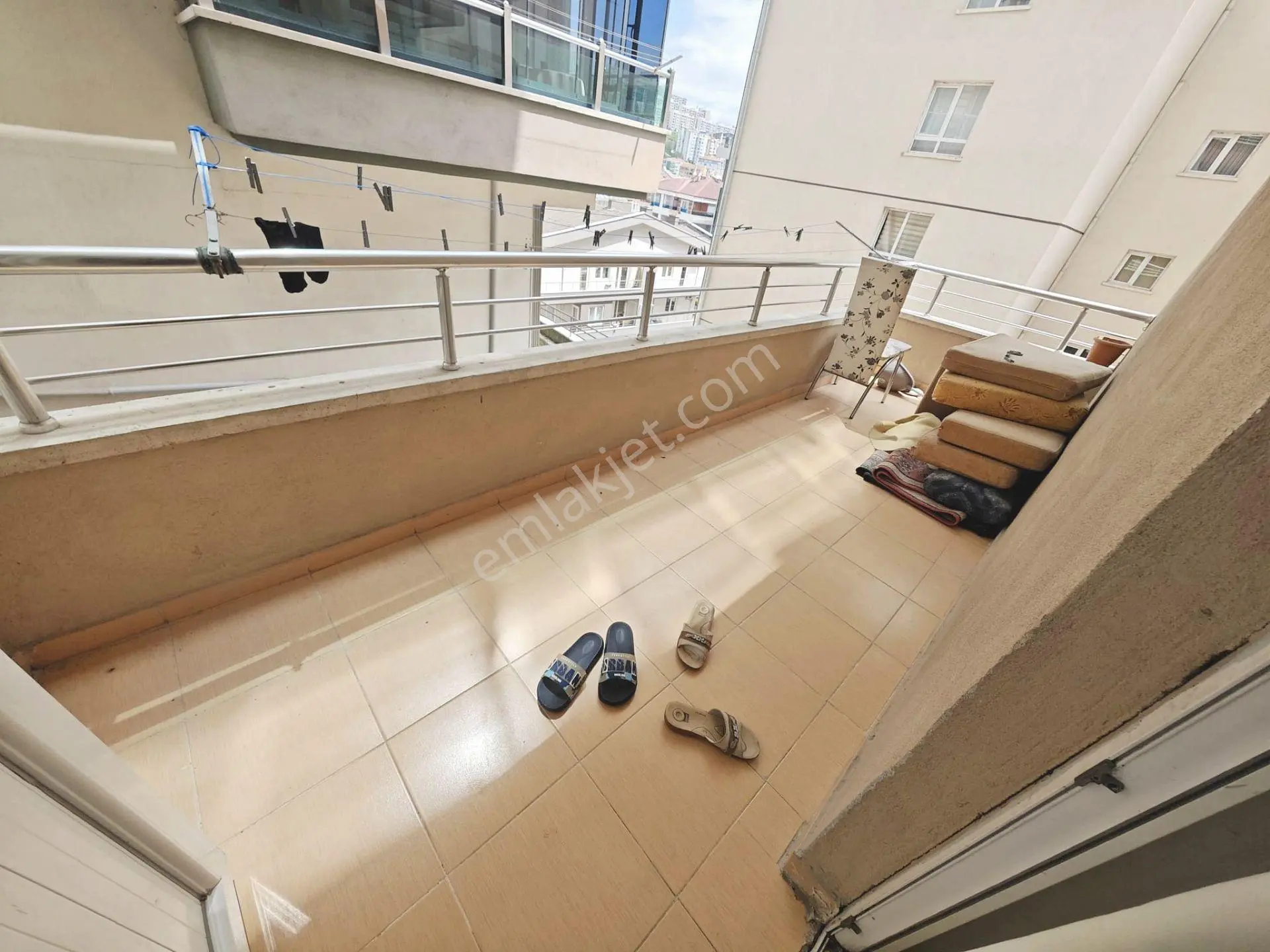 Çağlayan Mahallesinde Full Eşyalı Merkezi Konumda 3+1 Kiralık - Görsel 4
