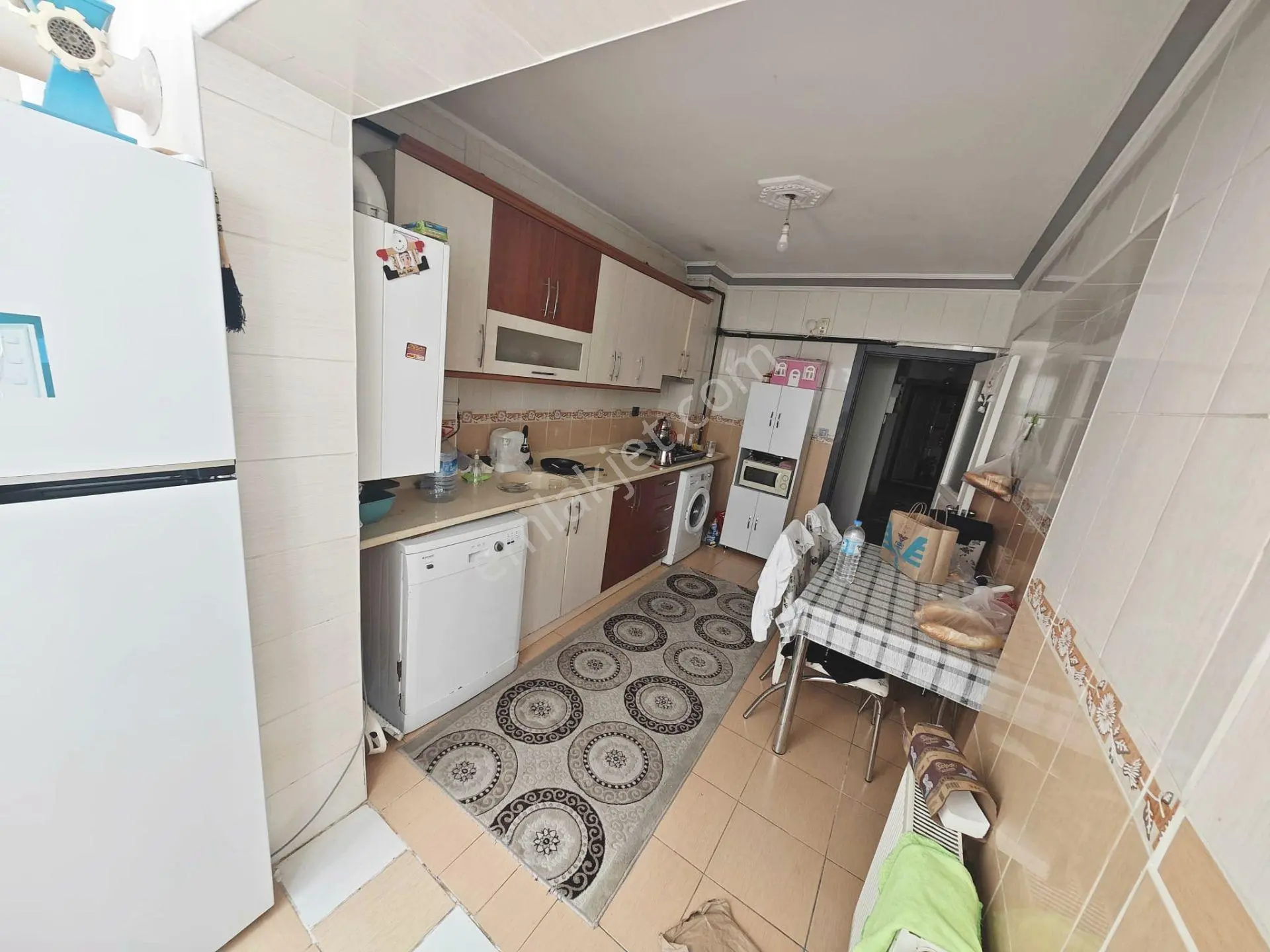 Çağlayan Mahallesinde Full Eşyalı Merkezi Konumda 3+1 Kiralık - Görsel 5
