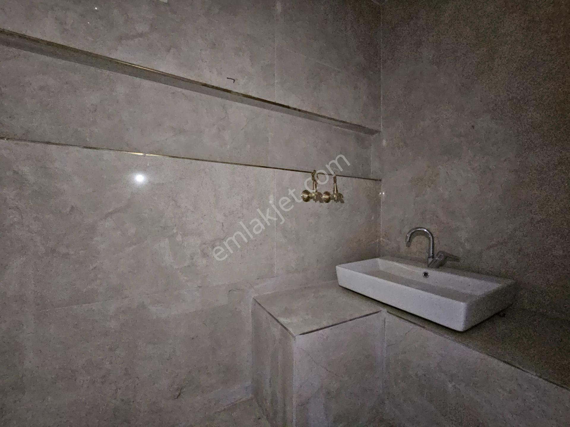 Esenler Mahallesinde Cadde Cepheli Site İçerisinde Satılık 4+1 Lüx Sıfır Fırsat Daireler - Görsel 32