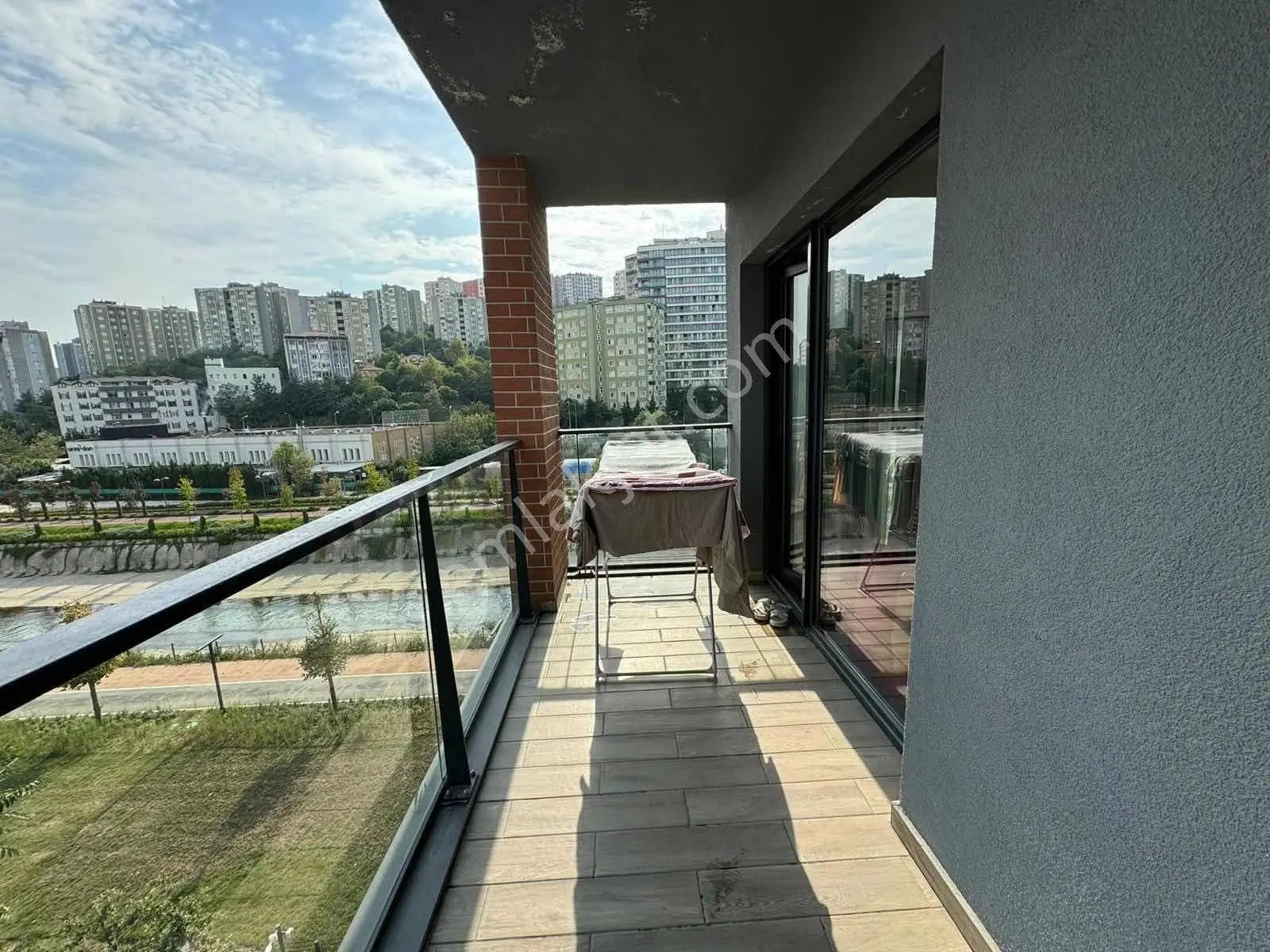 Kağıthane Kordon 1+1 Satılık Köşe Balkonlu Daire Büyük Tip - Görsel 2