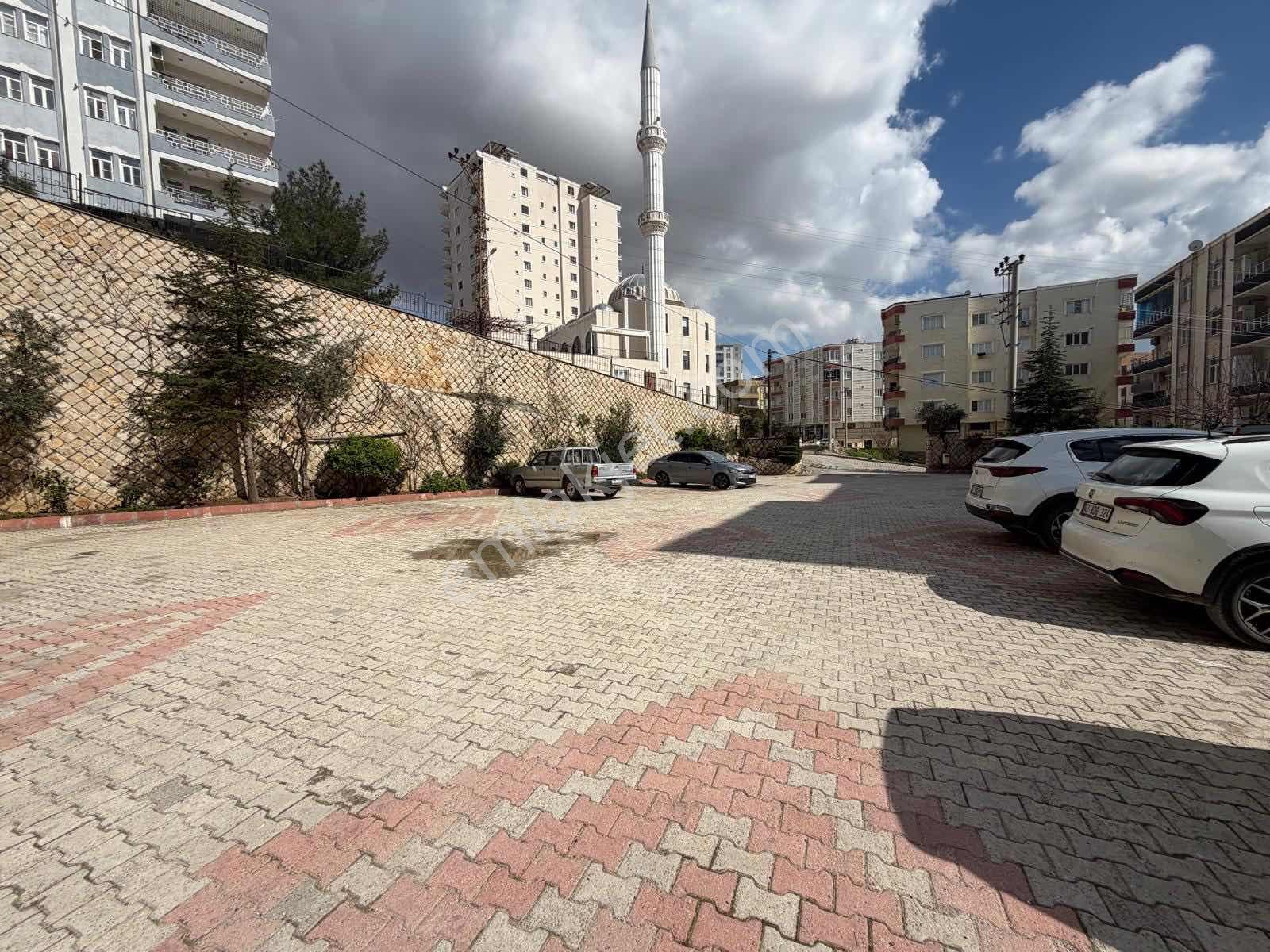 Sürer Emlak`tan Satılık Kiracılı 3+1 Daire`miz Site İçerisinde - Görsel 21