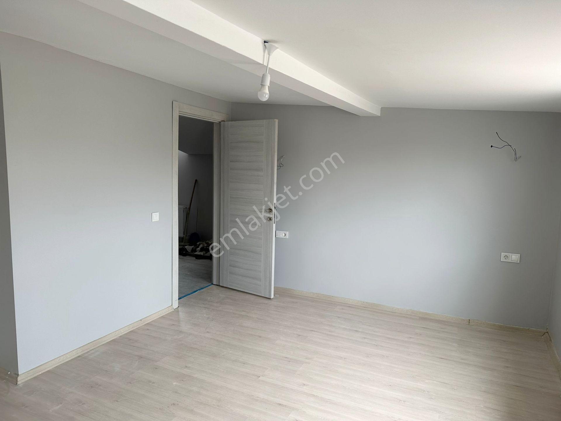 Müslüm Emlaktan Ambarlıda 4+2 Deniz Manzaralı Otoparklı Dublex - Görsel 8