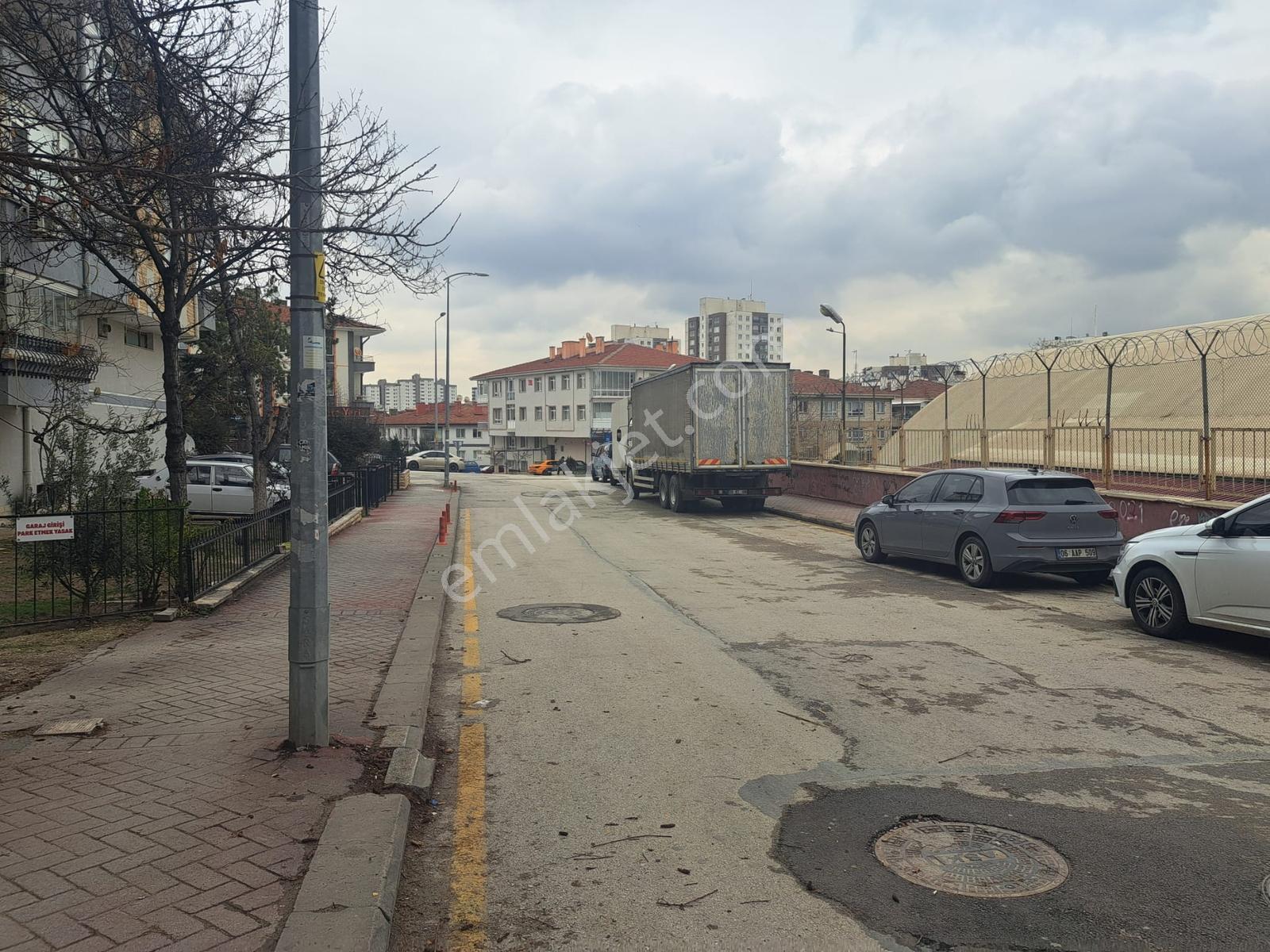Önaldan Ankara Çankaya Naci Çakır Mah. 90m (45+45 Depolu) - Görsel 33