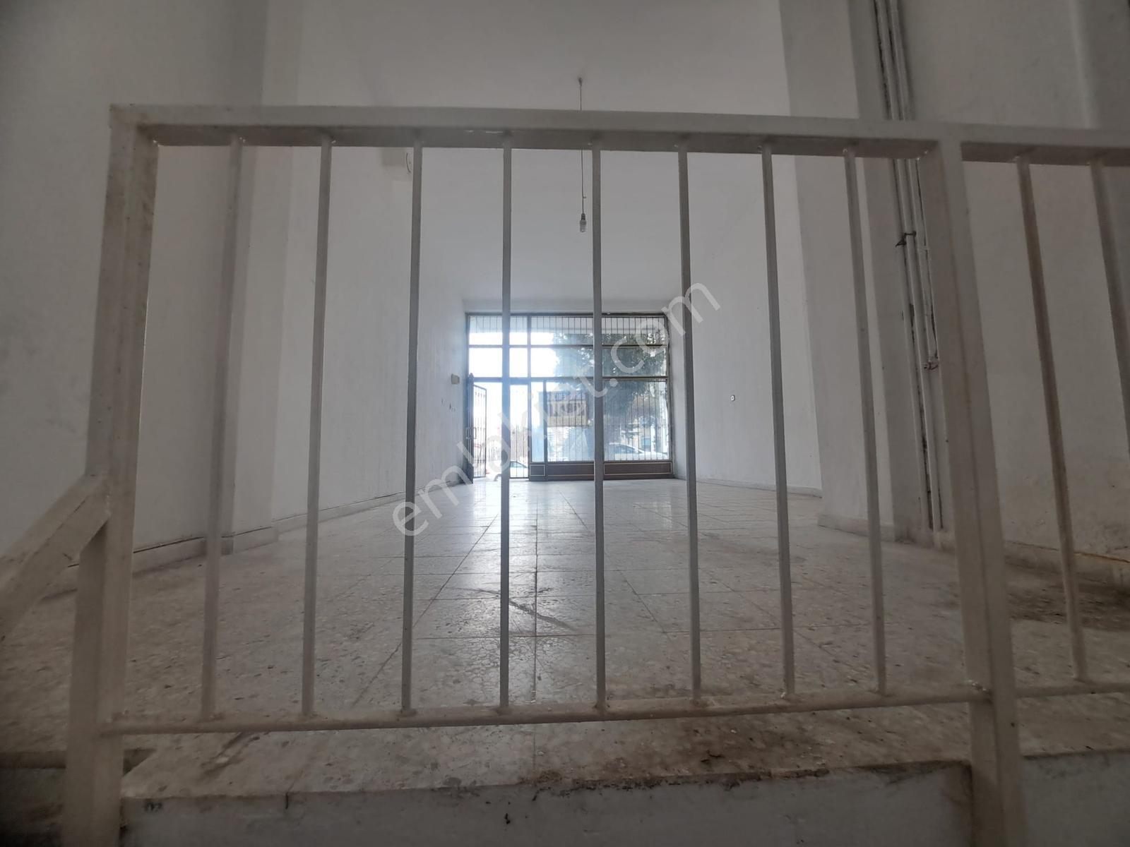 Önaldan Ankara Çankaya Naci Çakır Mah. 90m (45+45 Depolu) - Görsel 20