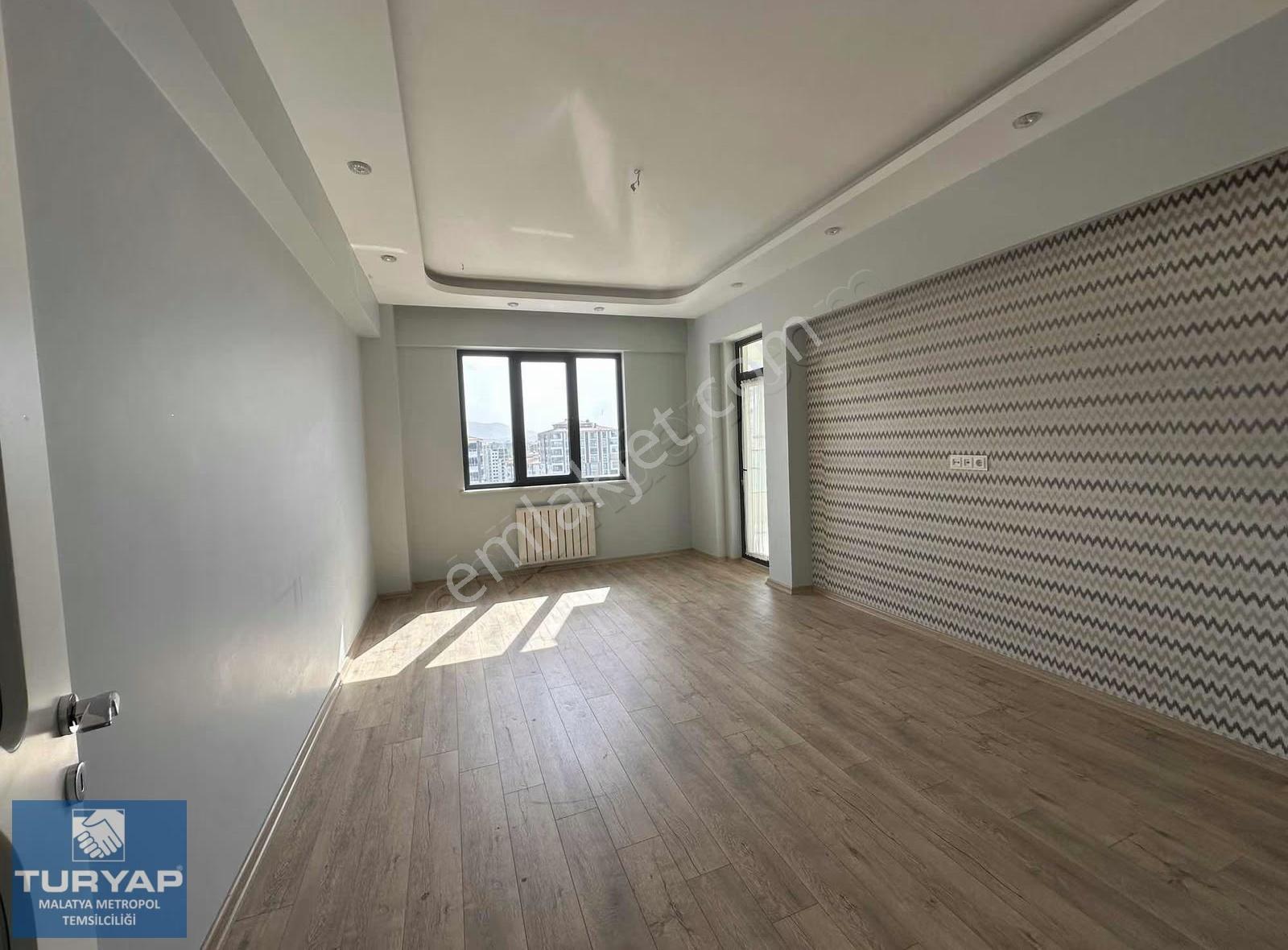 Turyap Metropolden Tecde Güngör Cad 4+1 Kiralık Daire - Görsel 20