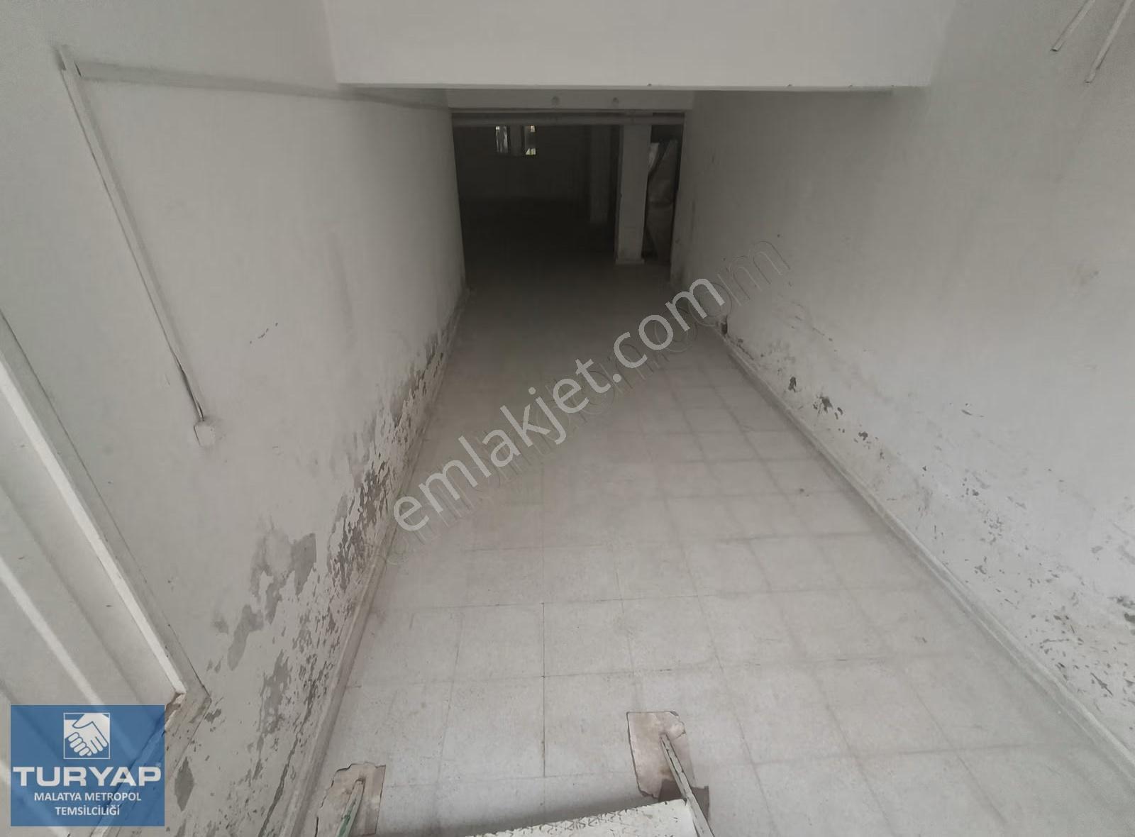 Turyap Metropolden Mimar Sinan Ceddesinde 150 M² Kiralık Depo - Görsel 8