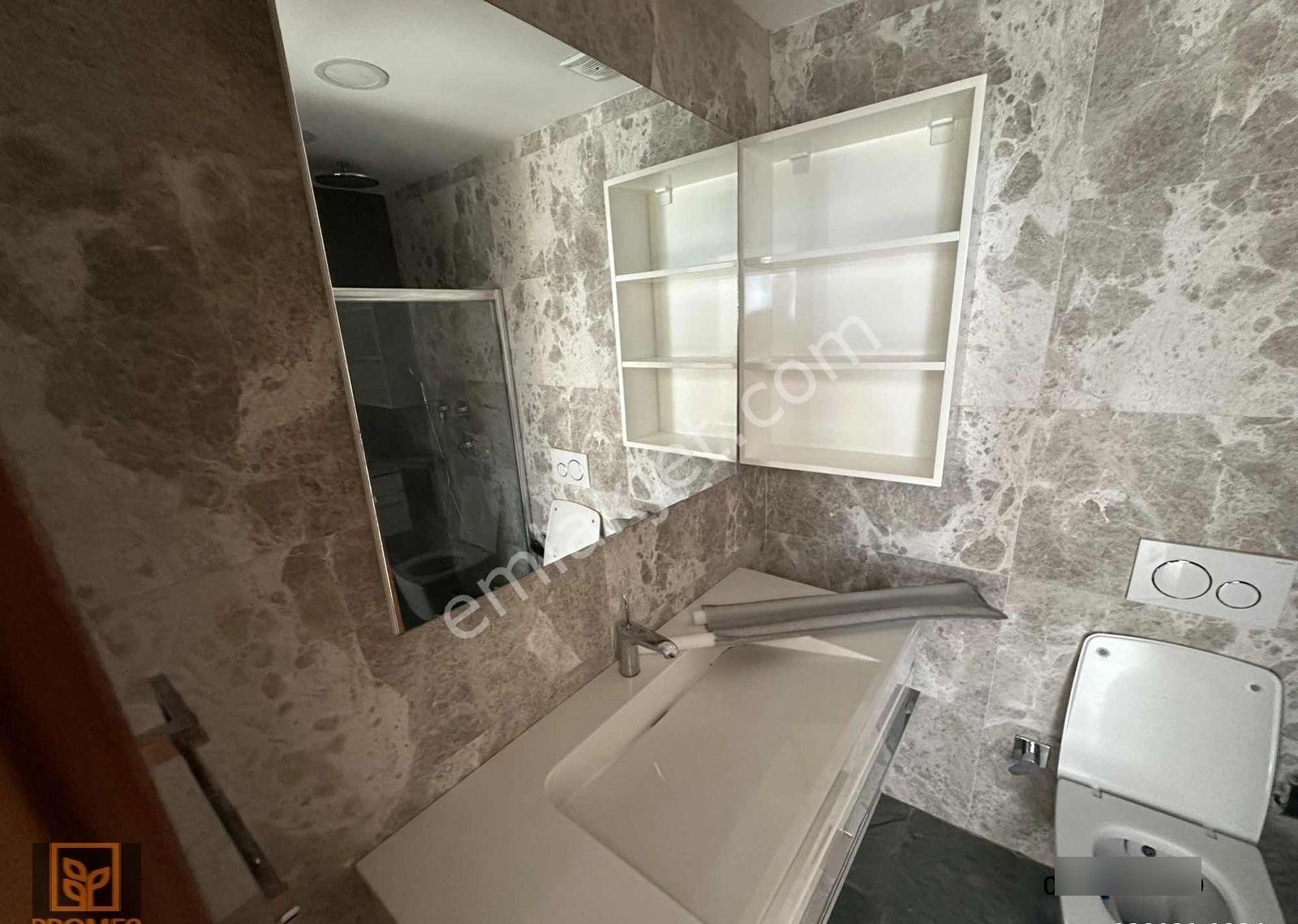 Emirganda Yeni Binada Kiralık 3+1 | Çift Teraslı Geniş Havuzlu - Görsel 13