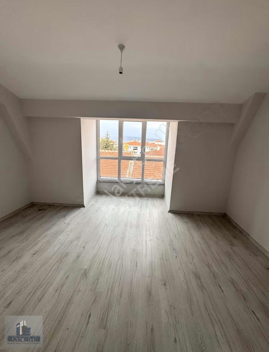 Şirintepe Kardeşler Okulu Yanı Kiralık Dubleks Daire - Görsel 13