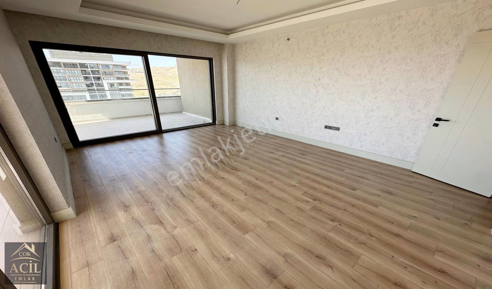 Çok Acil'den Northland Sitesi Yapay Göl,havuz,sauna Lüks 4+1 ! - Görsel 7