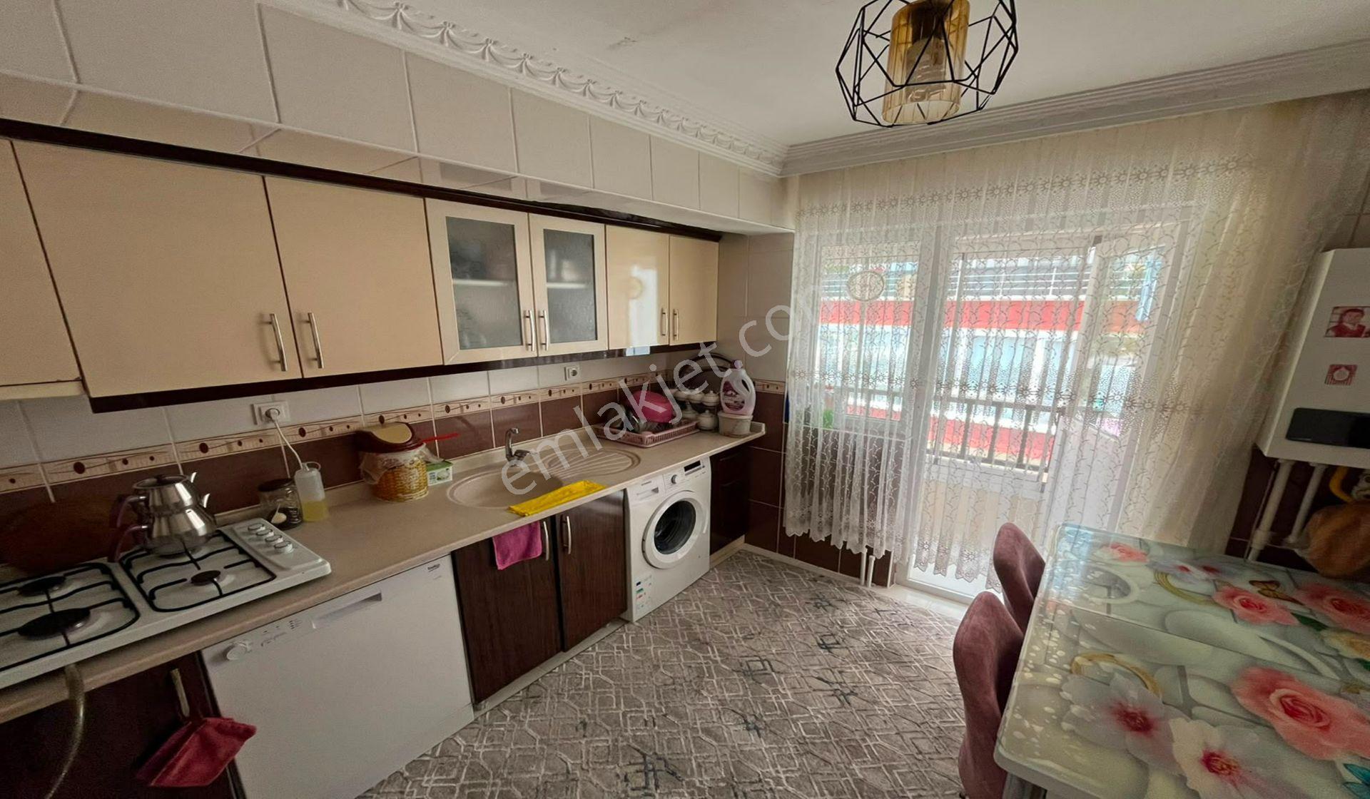 Kanuni Okul Yakını 3+1 Katta Genç Binada Asansörlü Kök Tapu - Görsel 2